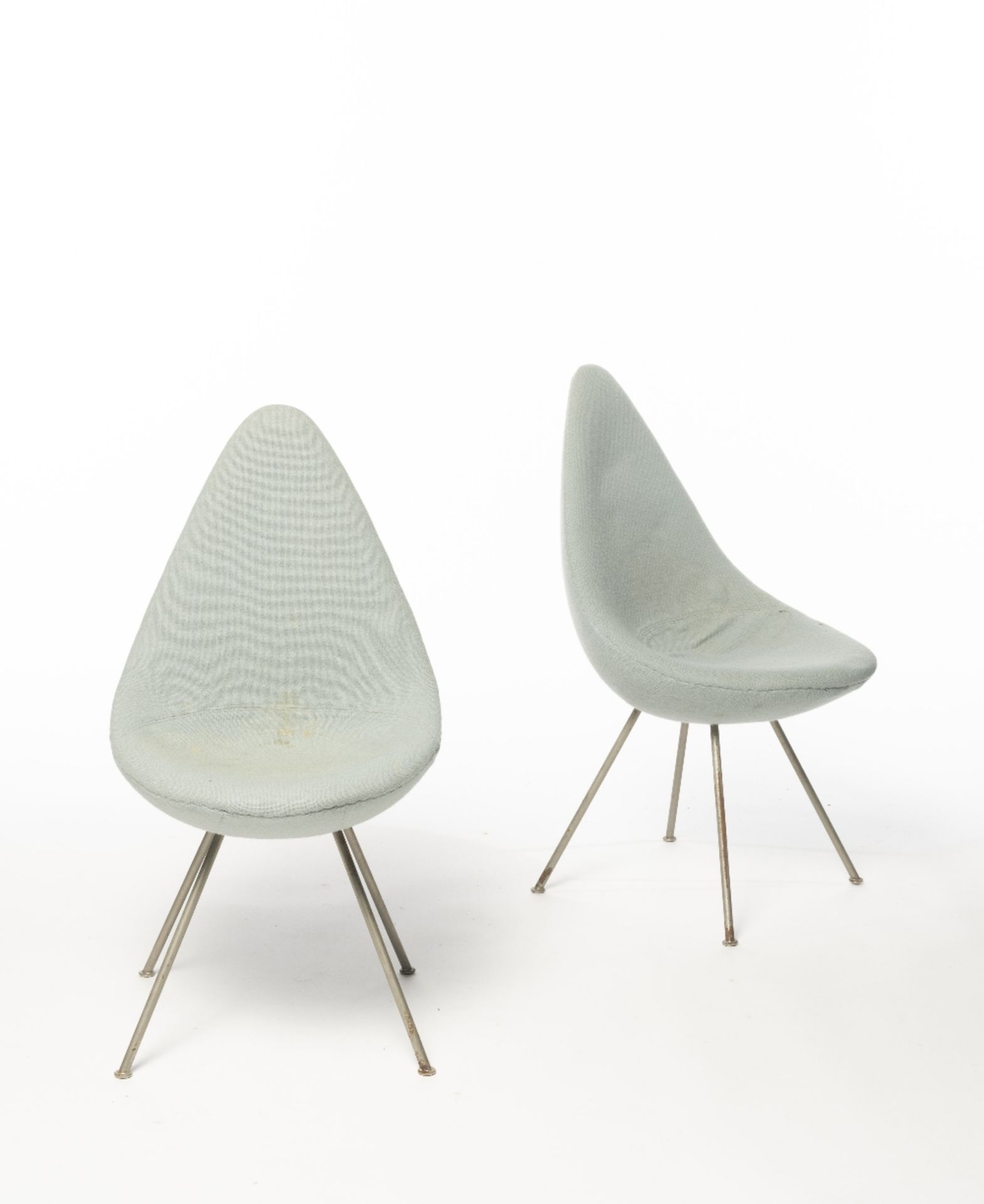 ARNE JACOBSEN Paire de chaises &#171;Drop&#187;cr&#233;ation en 1958Edition Fritz Hansen, en lait... - Bild 2 aus 2