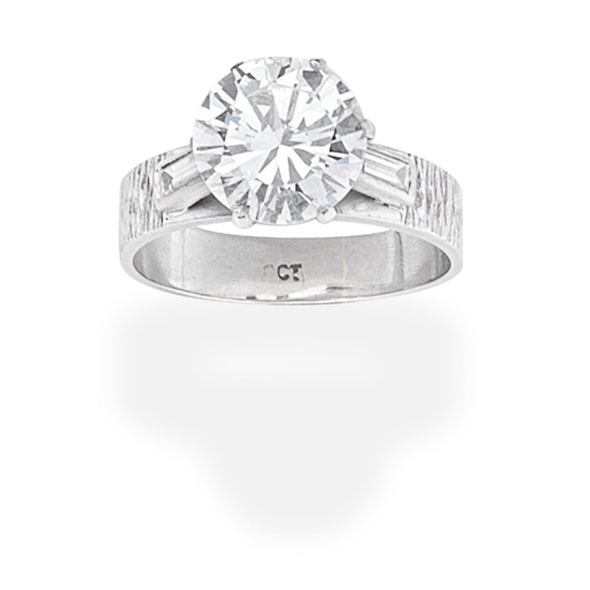 DIAMOND SINGLE-STONE RING