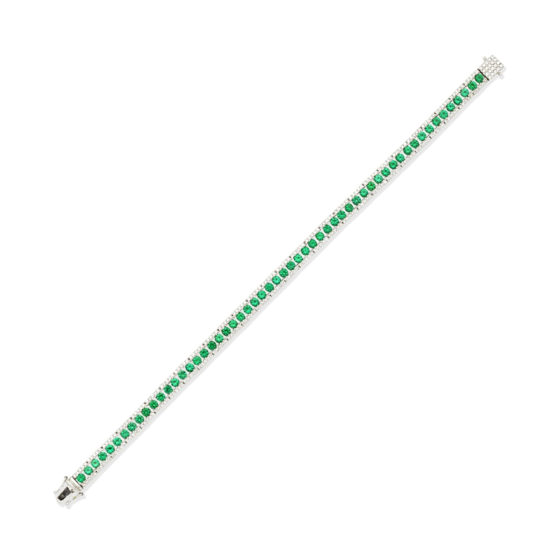 EMERALD AND DIAMOND LINE BRACELET