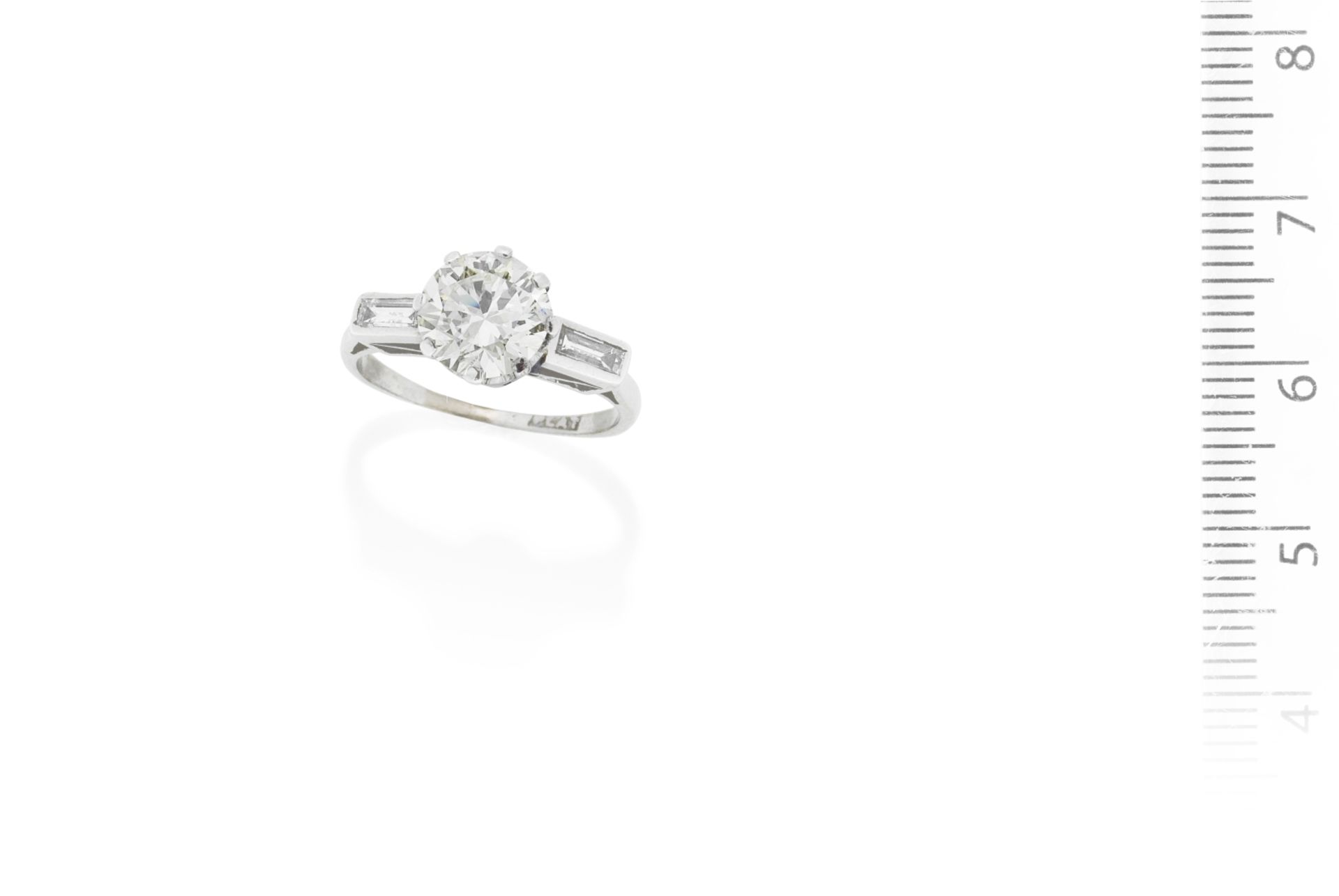 DIAMOND SINGLE-STONE RING