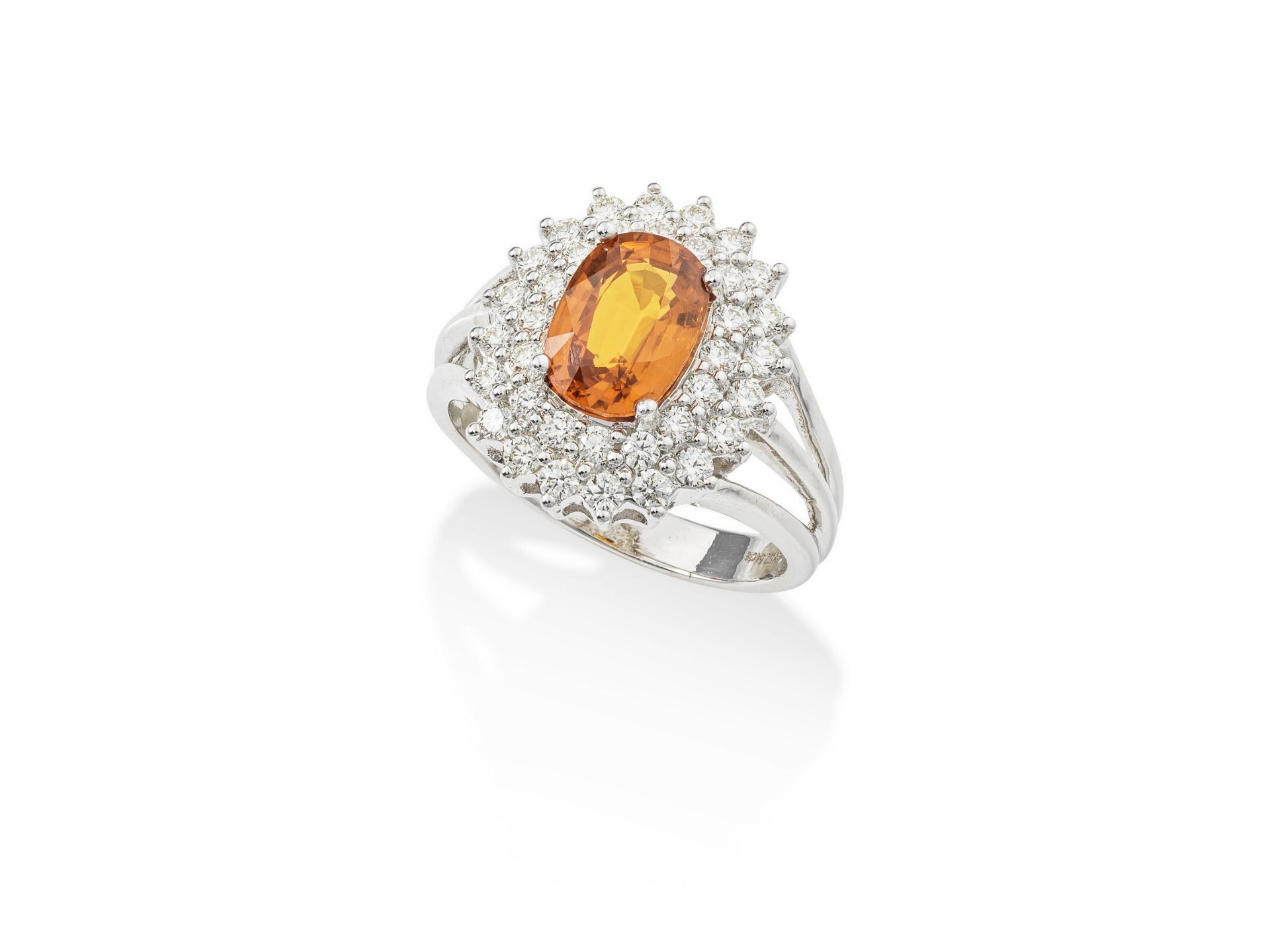 BAGUE SAPHIR ORANGE ET DIAMANTS