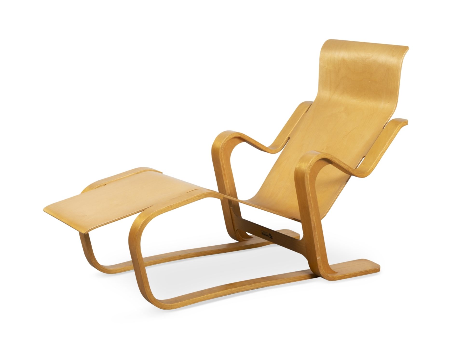 A bent laminate 'Long Chair' after the design by Marcel Breuer for Isokon Made by Windmill Furniture