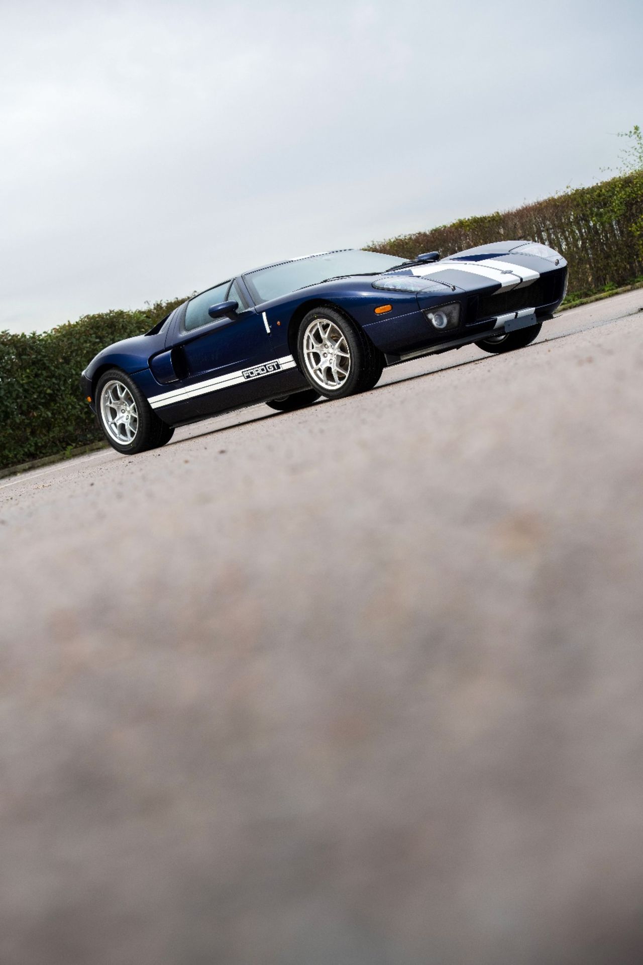 2005 Ford GT Coup&#233; Chassis no. 1FAFP90S25Y401284 - Image 18 of 48