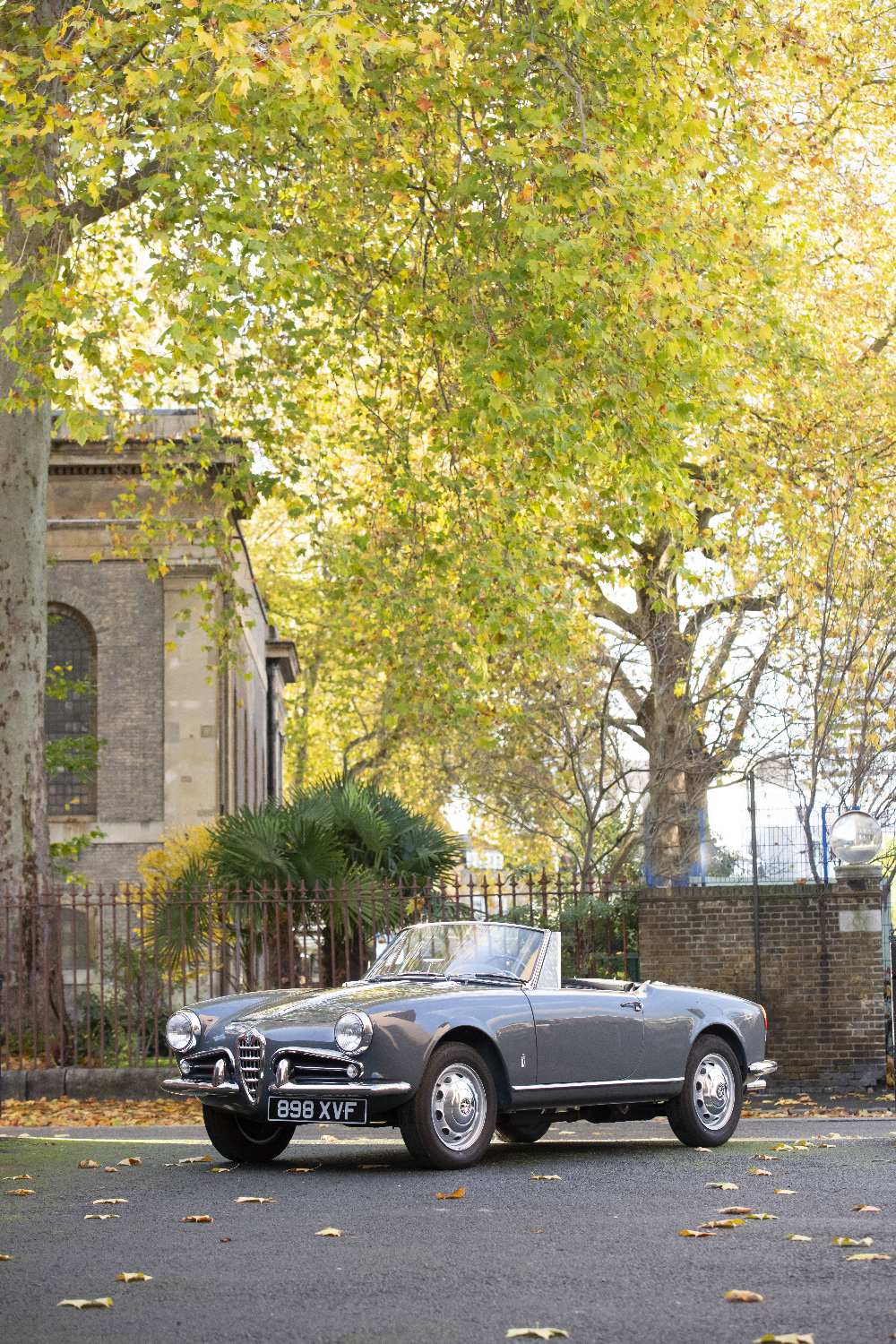 1961 Alfa Romeo Giulietta Spider Chassis no. AR 171451 Engine no. AR0010600134 - Image 12 of 39