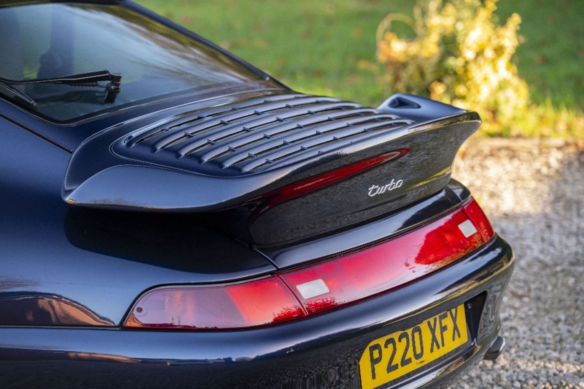 1996 Porsche 911 Type 993 Turbo Coup&#233; Chassis no. WP0ZZZ99ZTS372394 - Bild 11 aus 42