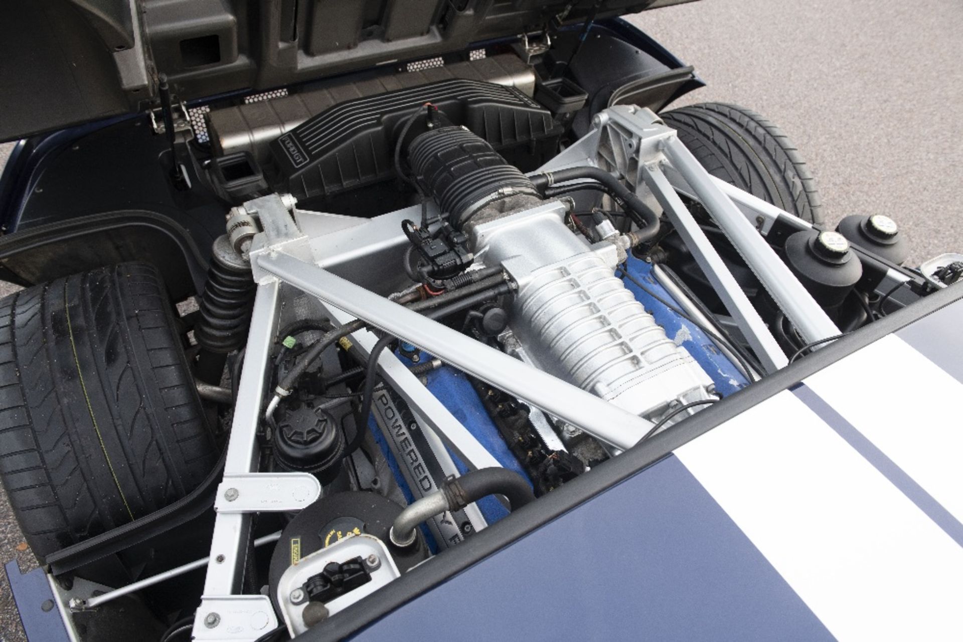 2005 Ford GT Coup&#233; Chassis no. 1FAFP90S25Y401284 - Image 34 of 48