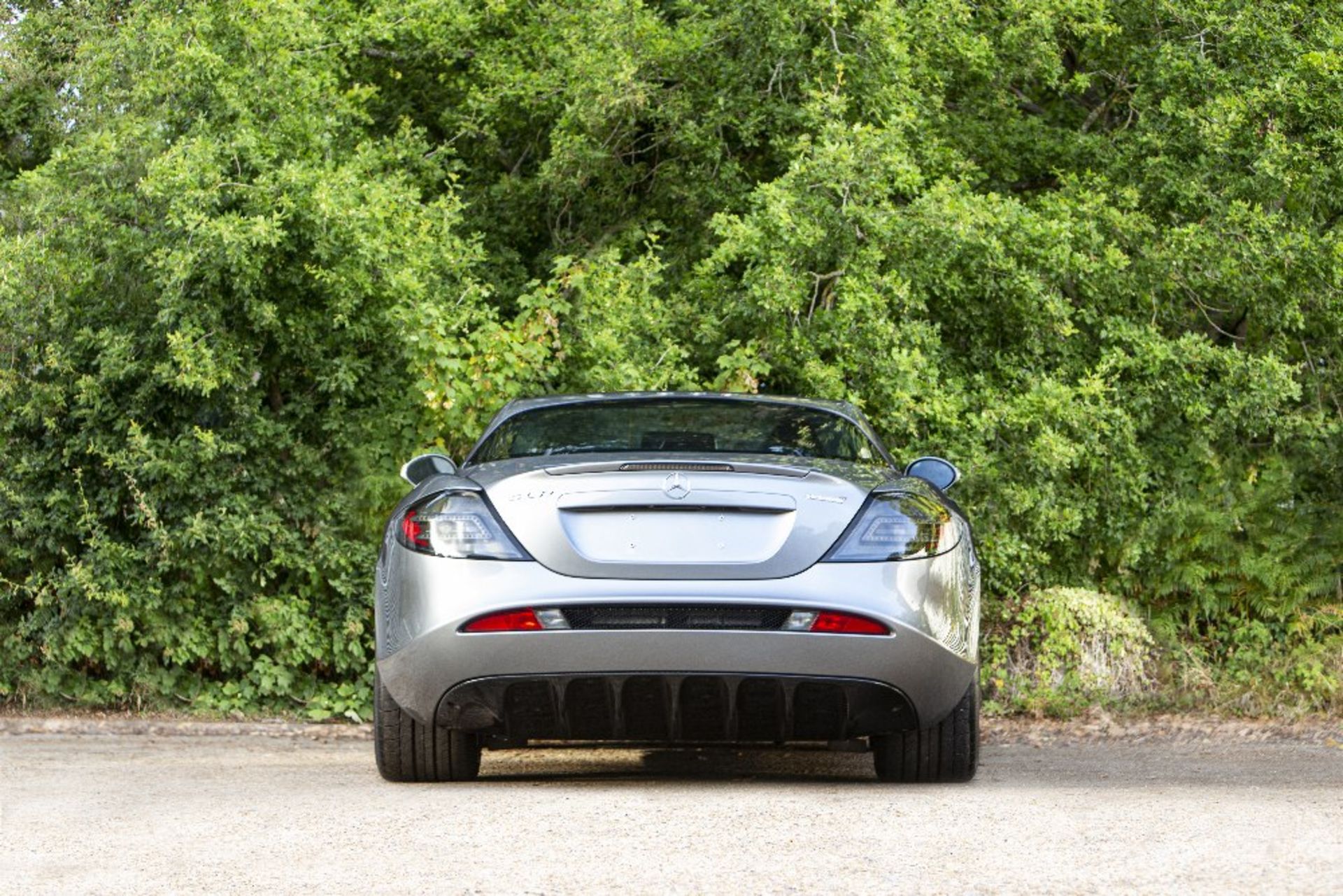 2007 Mercedes-Benz SLR McLaren 722 Edition Coup&#233; Chassis no. WDDAJ76F67M001264 Engine no. 1... - Image 25 of 26