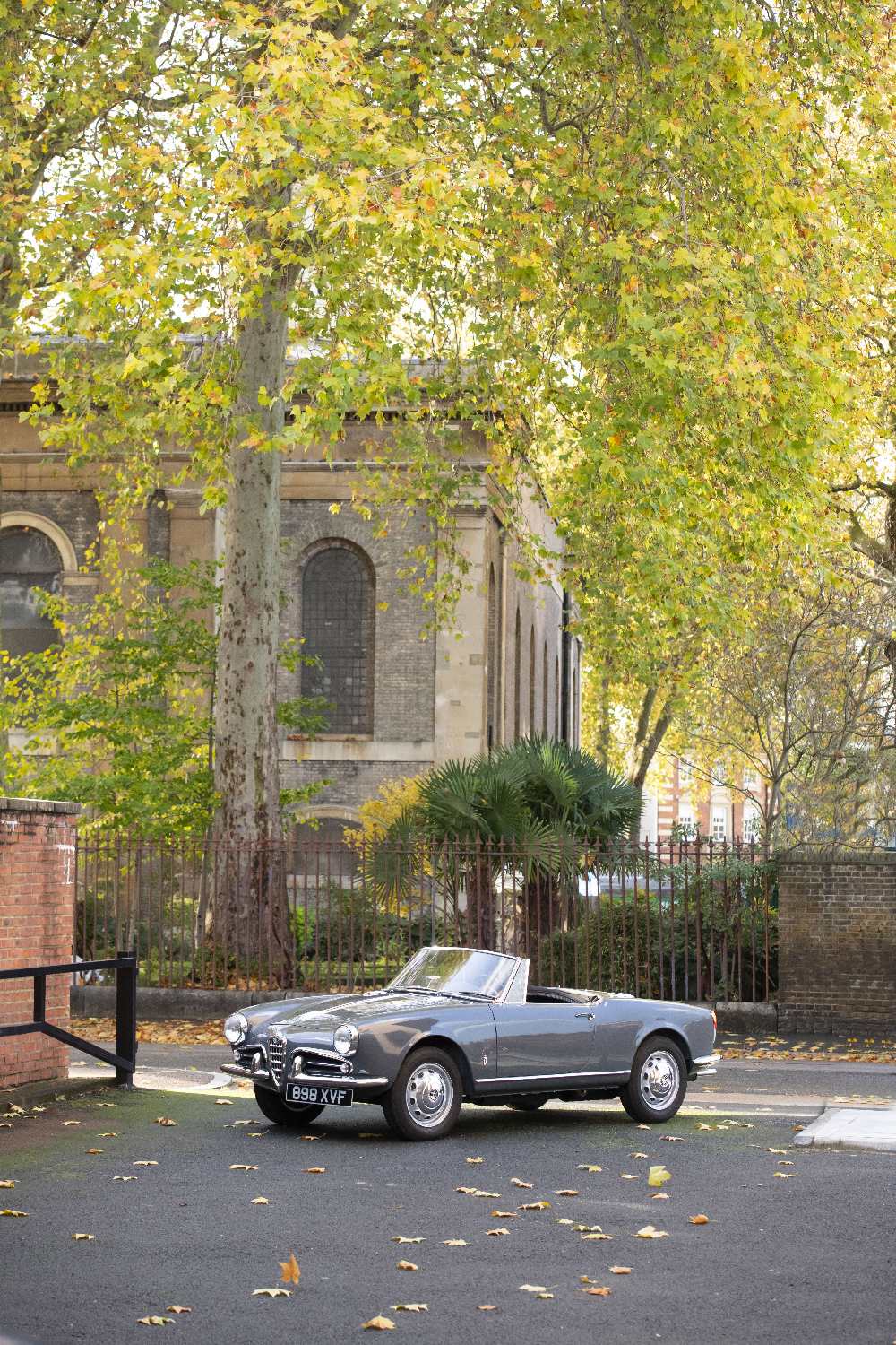 1961 Alfa Romeo Giulietta Spider Chassis no. AR 171451 Engine no. AR0010600134 - Image 9 of 39