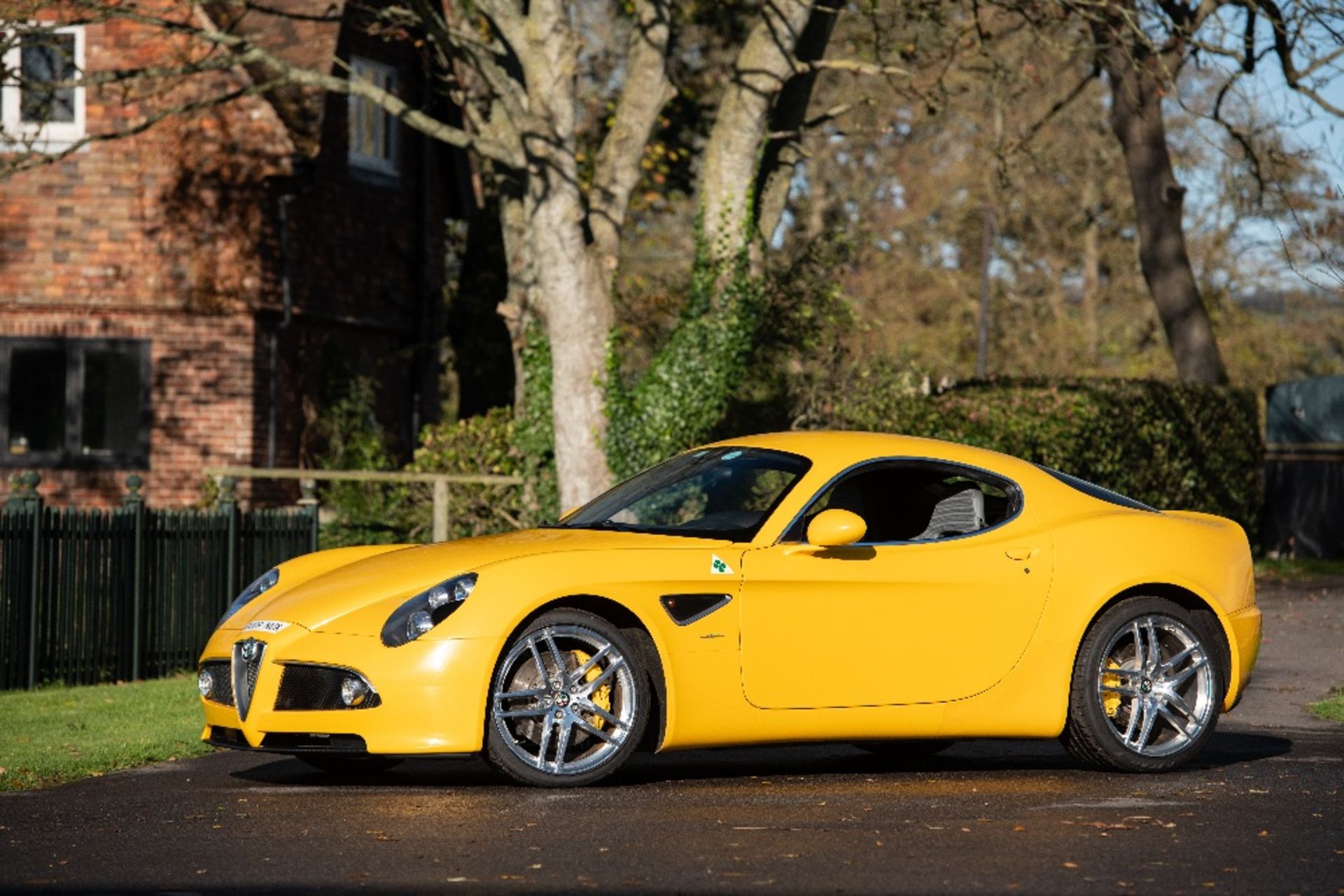 2009 Alfa Romeo 8C Competizione Coup&#233; Chassis no. ZAR92000000044574 - Bild 88 aus 146