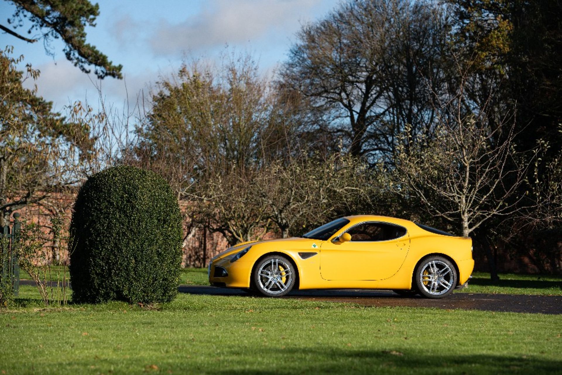 2009 Alfa Romeo 8C Competizione Coup&#233; Chassis no. ZAR92000000044574 - Bild 97 aus 146