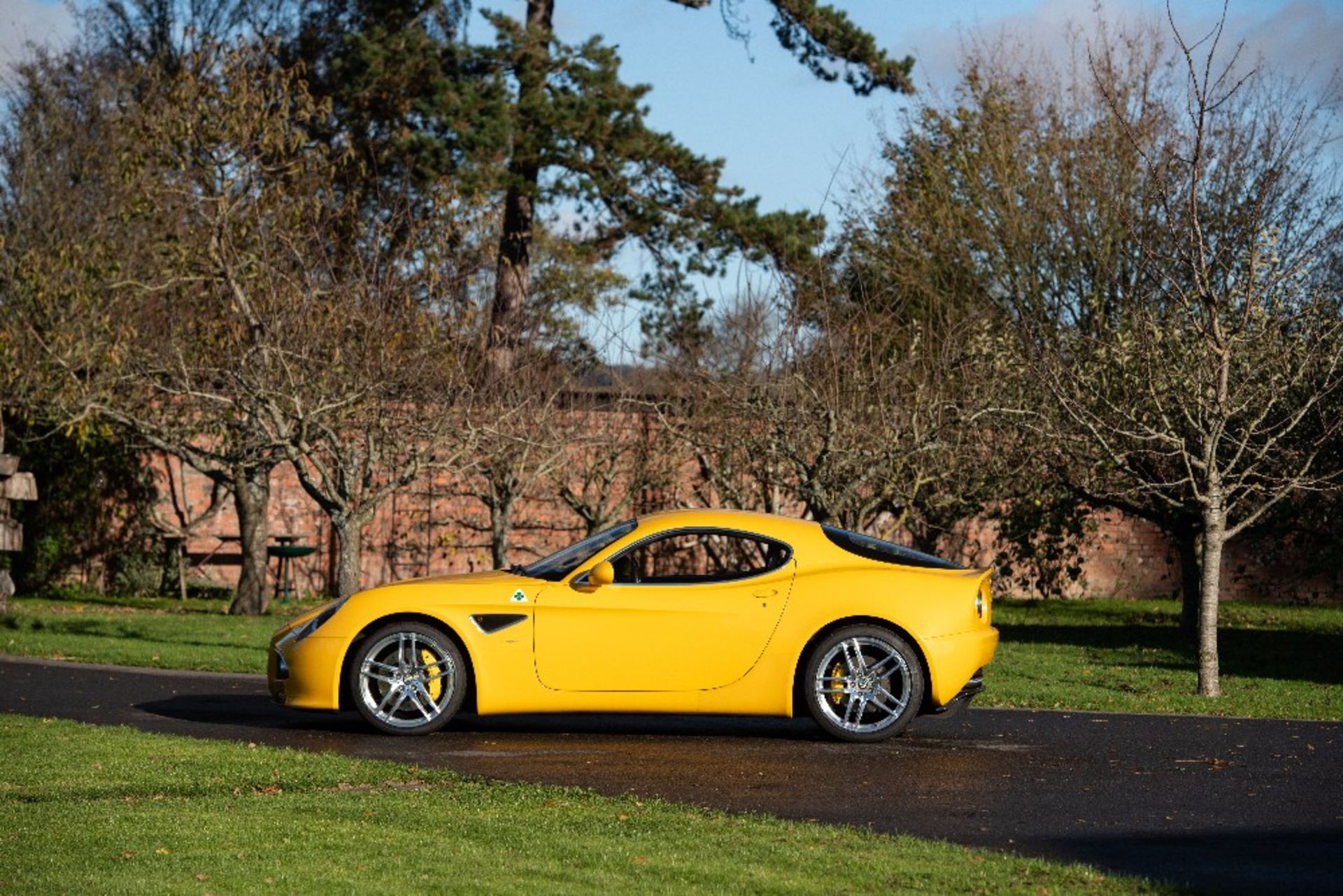 2009 Alfa Romeo 8C Competizione Coup&#233; Chassis no. ZAR92000000044574 - Bild 95 aus 146