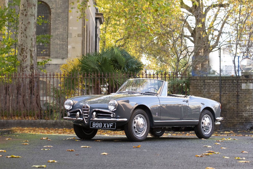 1961 Alfa Romeo Giulietta Spider Chassis no. AR 171451 Engine no. AR0010600134 - Image 11 of 39