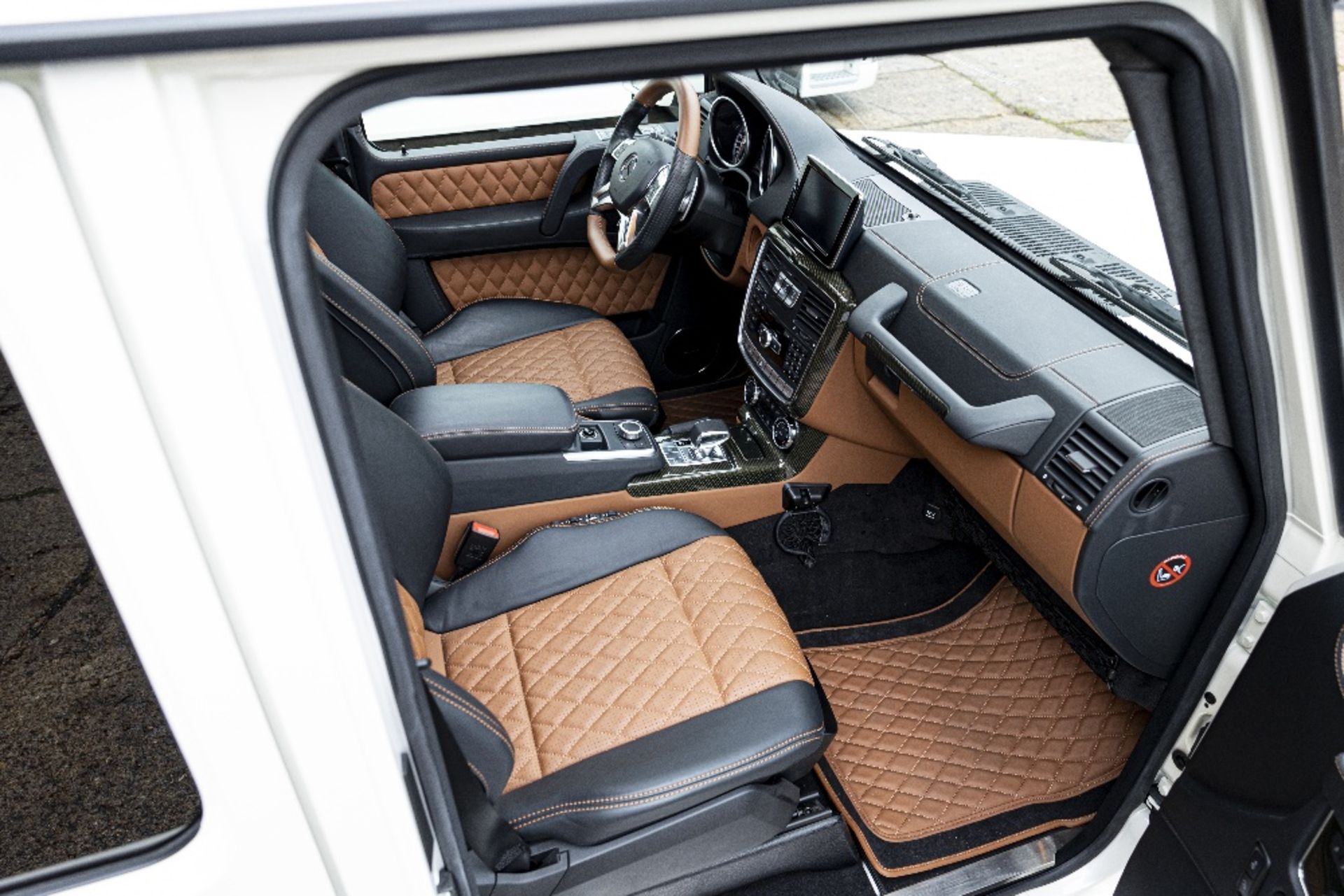 2013 Mercedes-Benz AMG G-63 6x6 Pickup Chassis no. WDCYC7CFIEX211817 - Bild 9 aus 36