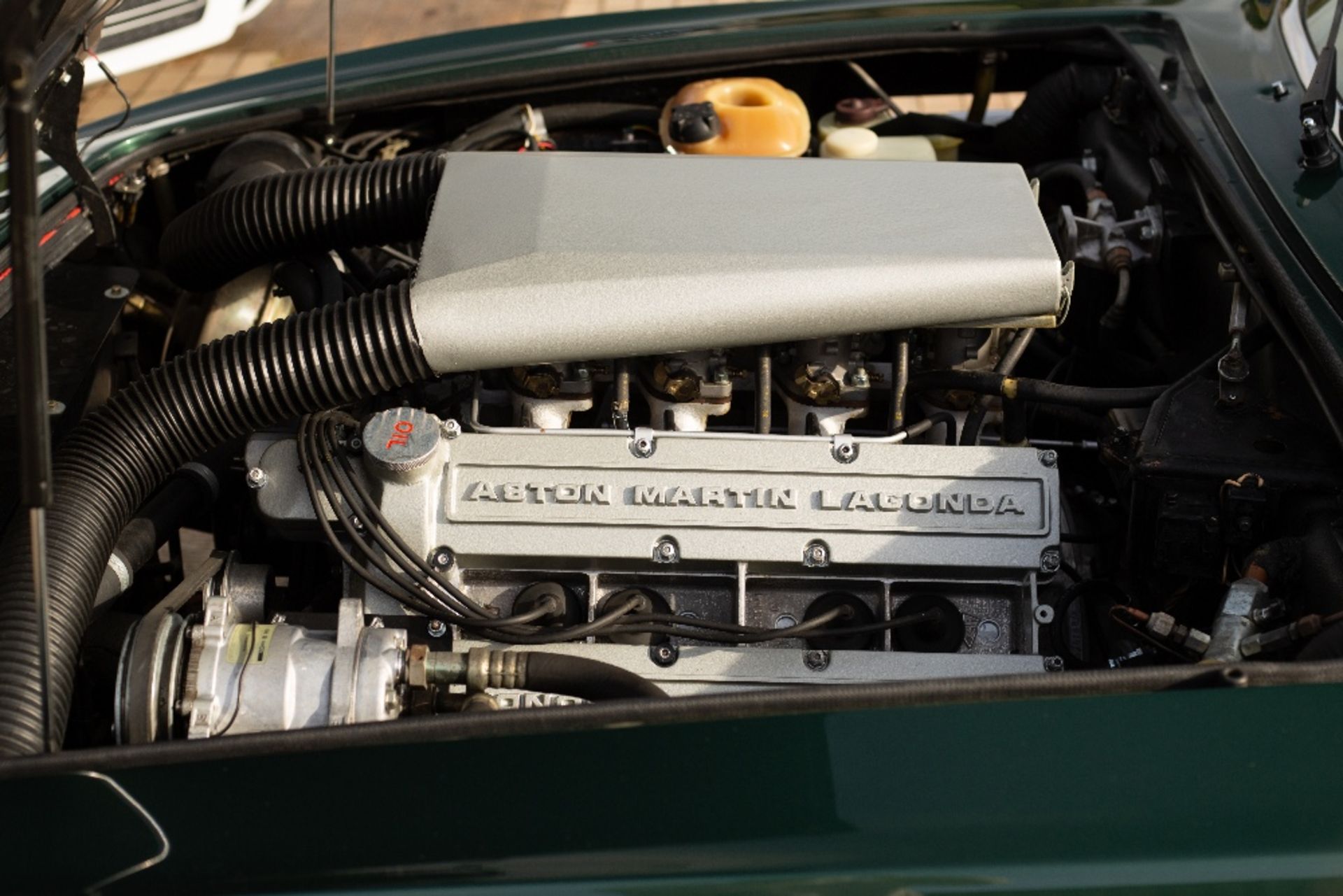 1989 Aston Martin V8 Vantage Volante X-Pack Chassis no. SCFCV81V2KTR15765 Engine no. V/580/5765/X - Image 22 of 70