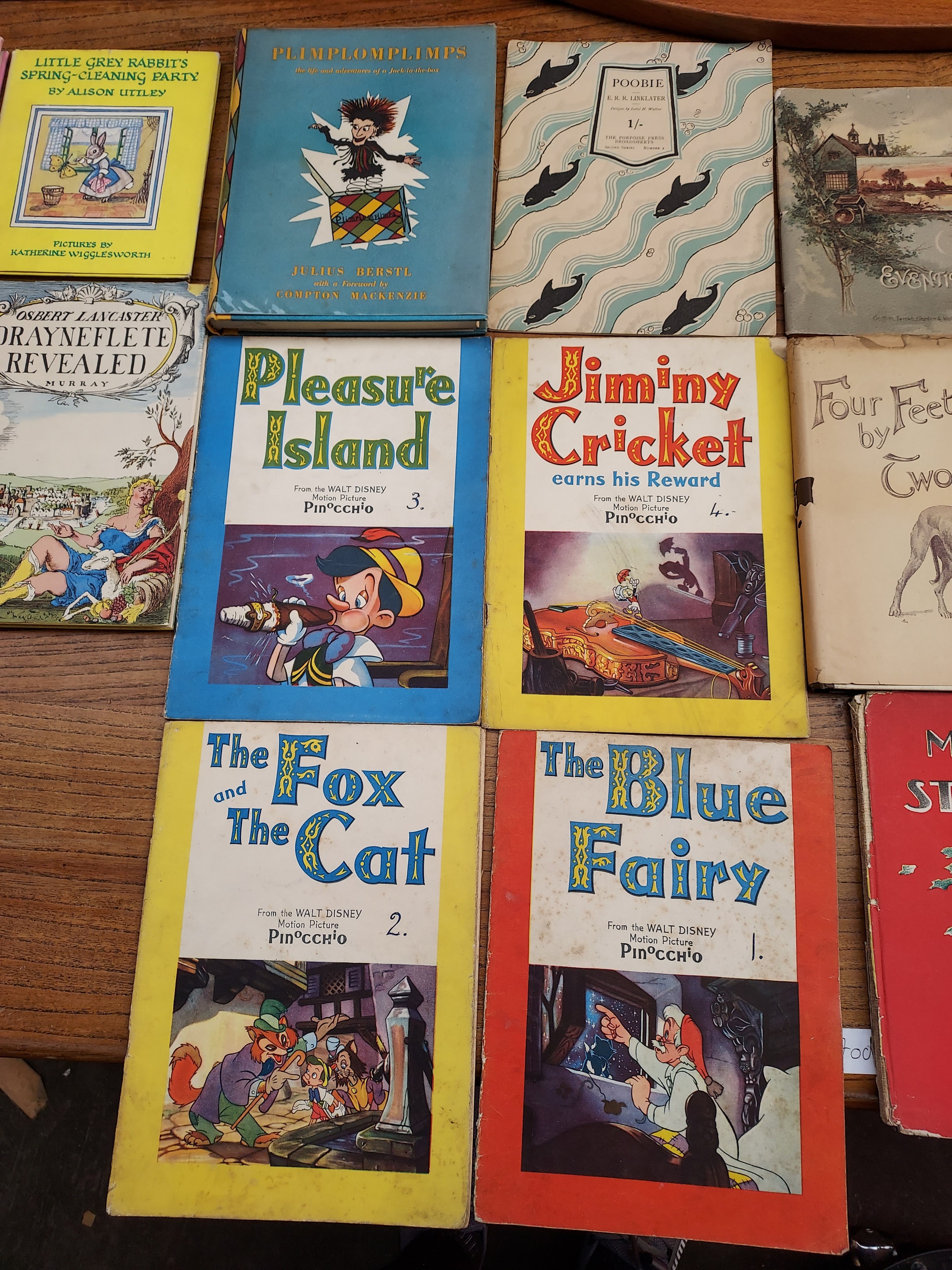 A Collection of Scarce Children's Titles to Include Pinocchio Original Collection Copies 1 To 4 by - Image 2 of 5