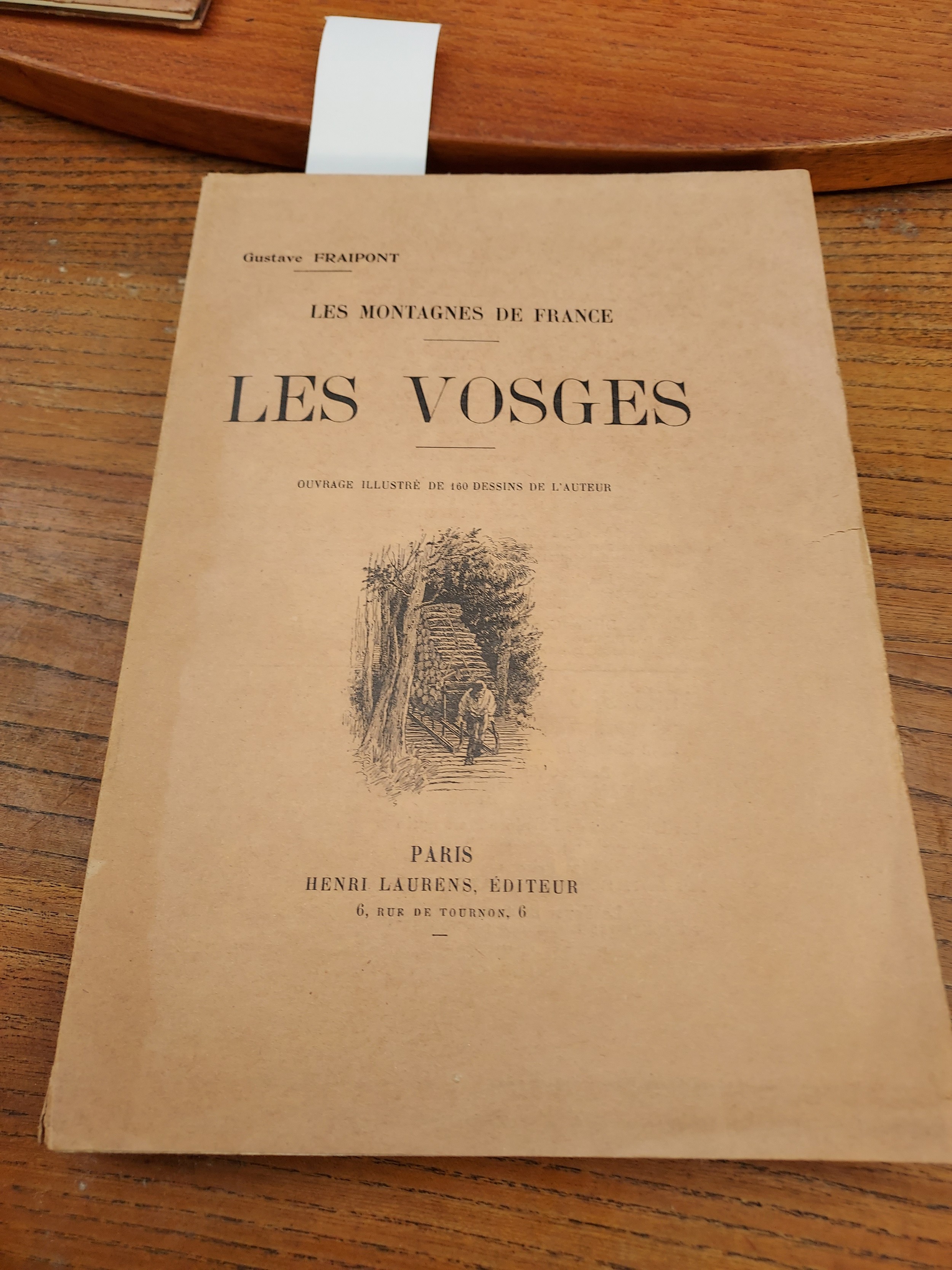 A Collection of French Paper Back Catalogues to include Les Vosges (Paris Henri Laurens Editeur)