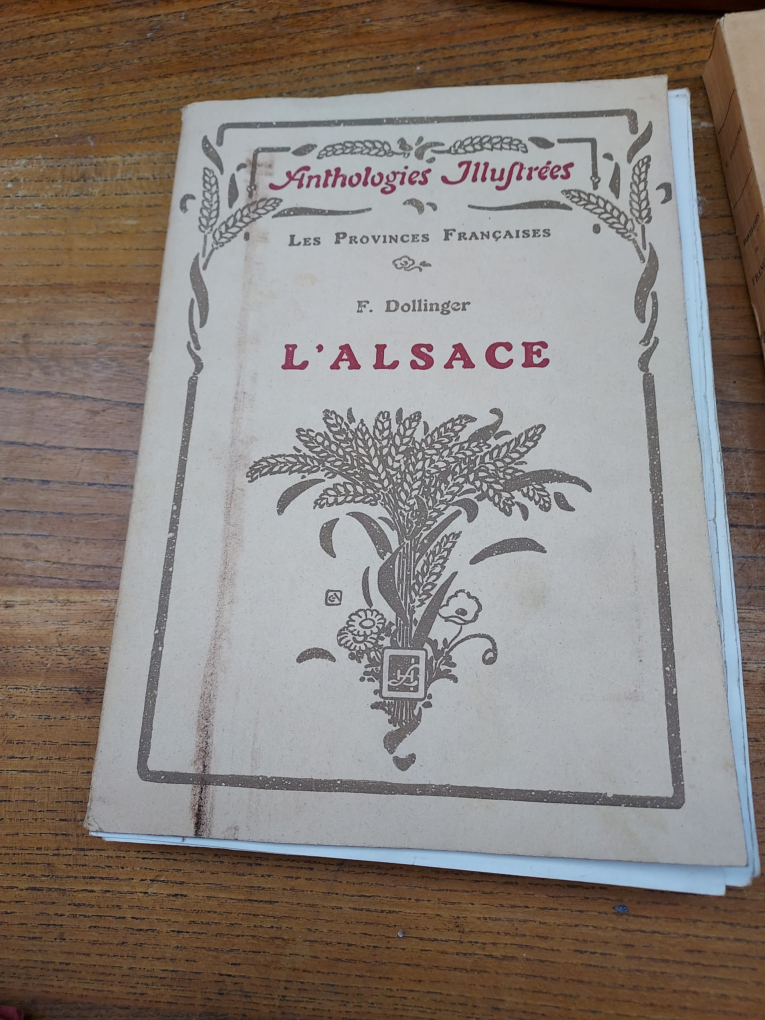 A Collection of French Paper Back Catalogues to include Les Vosges (Paris Henri Laurens Editeur) - Image 5 of 7