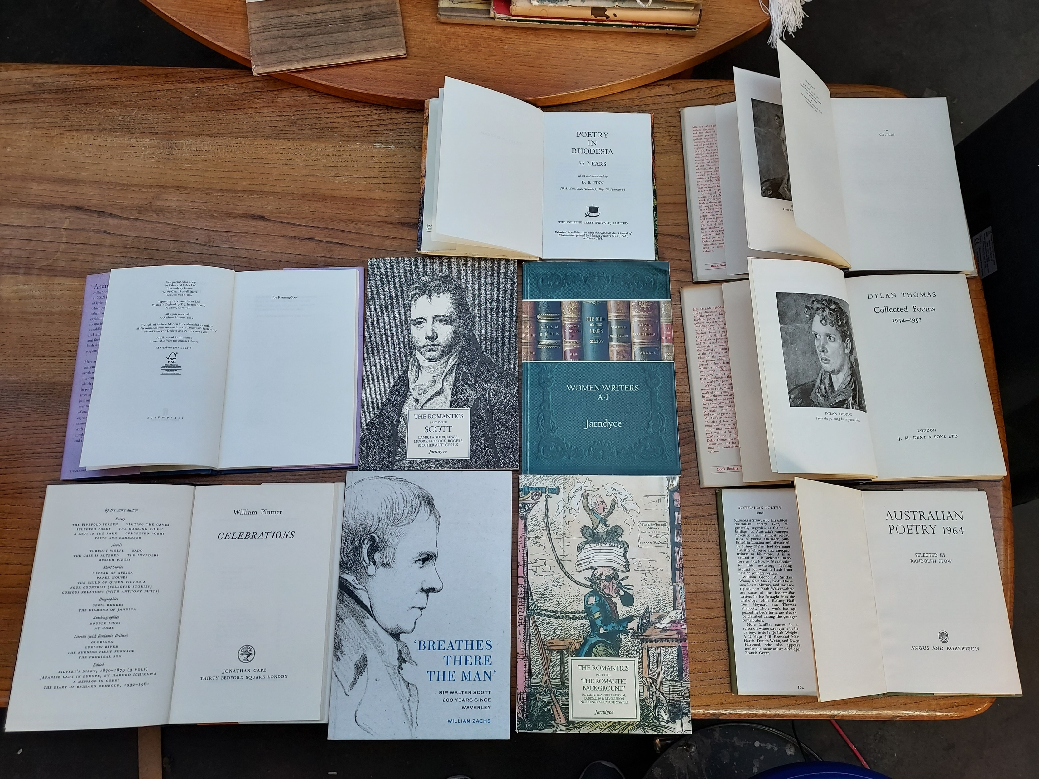 A Collection of Poetry Books and other books of interest to include: Two Very Scarce Dylan Thomas, - Image 2 of 2