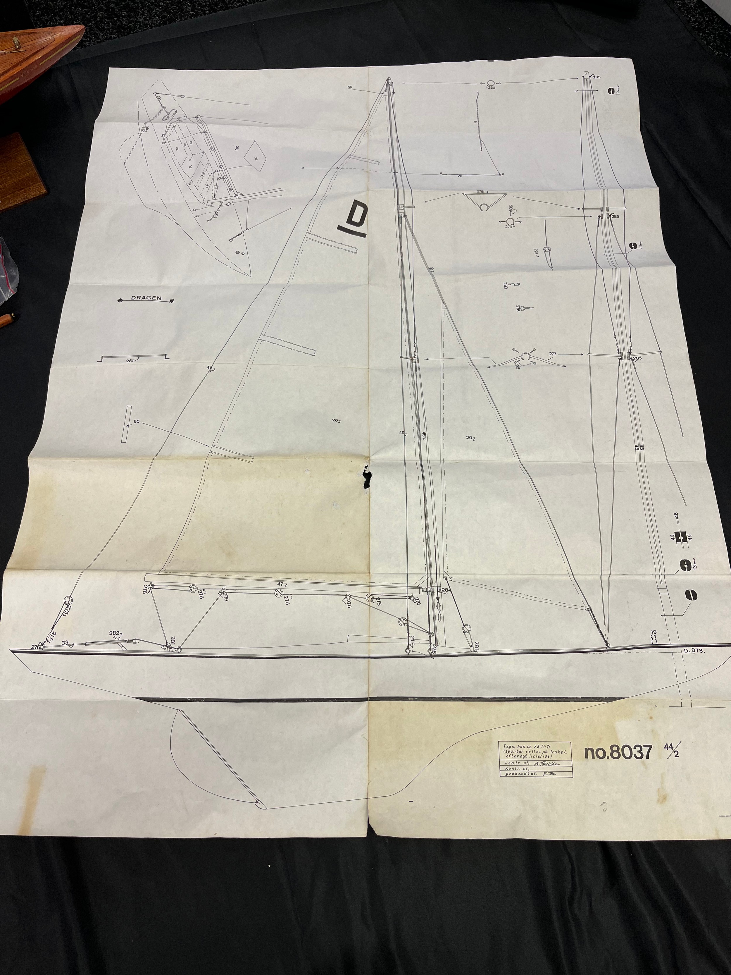 A Large model yacht sailing boat with blue prints - Image 2 of 5