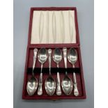 A Boxed set of 6 Sheffield silver tea spoons.