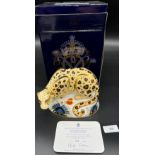 A Royal Crown Derby Savannah leopard, comes with box, Limited edition 782/1000. [13x16x10cm]