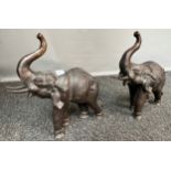 A Pair of Bronze Elephants [30x30x13cm]