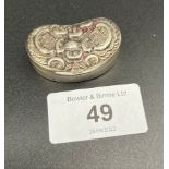 A Birmingham silver kidney shape snuff box. Produced by Adie & Lovekin Ltd.