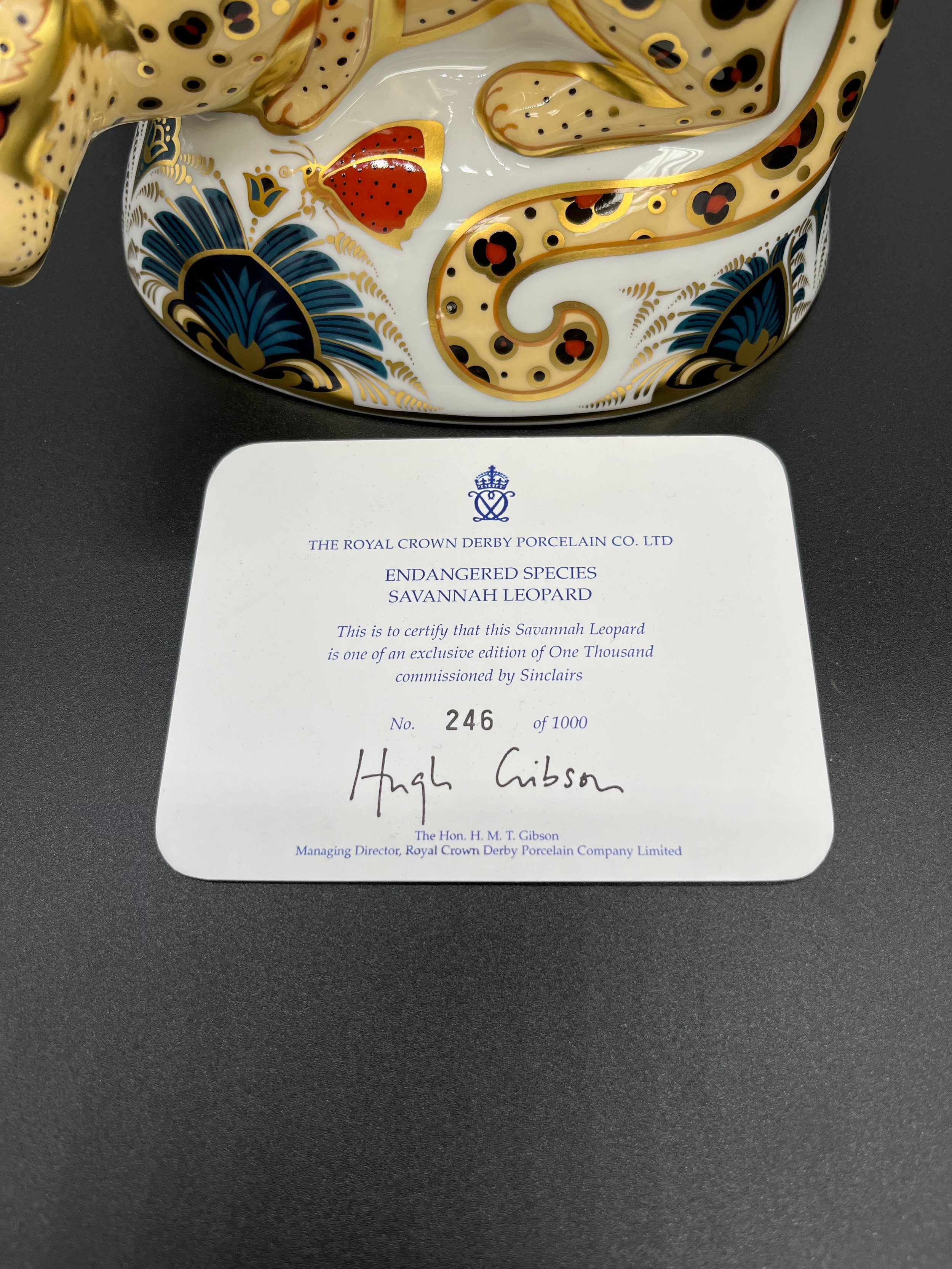 Royal Crown Derby paperweight 'Endangered Species Savannah Leopard' Limited edition 246 of 1000. - Image 2 of 3