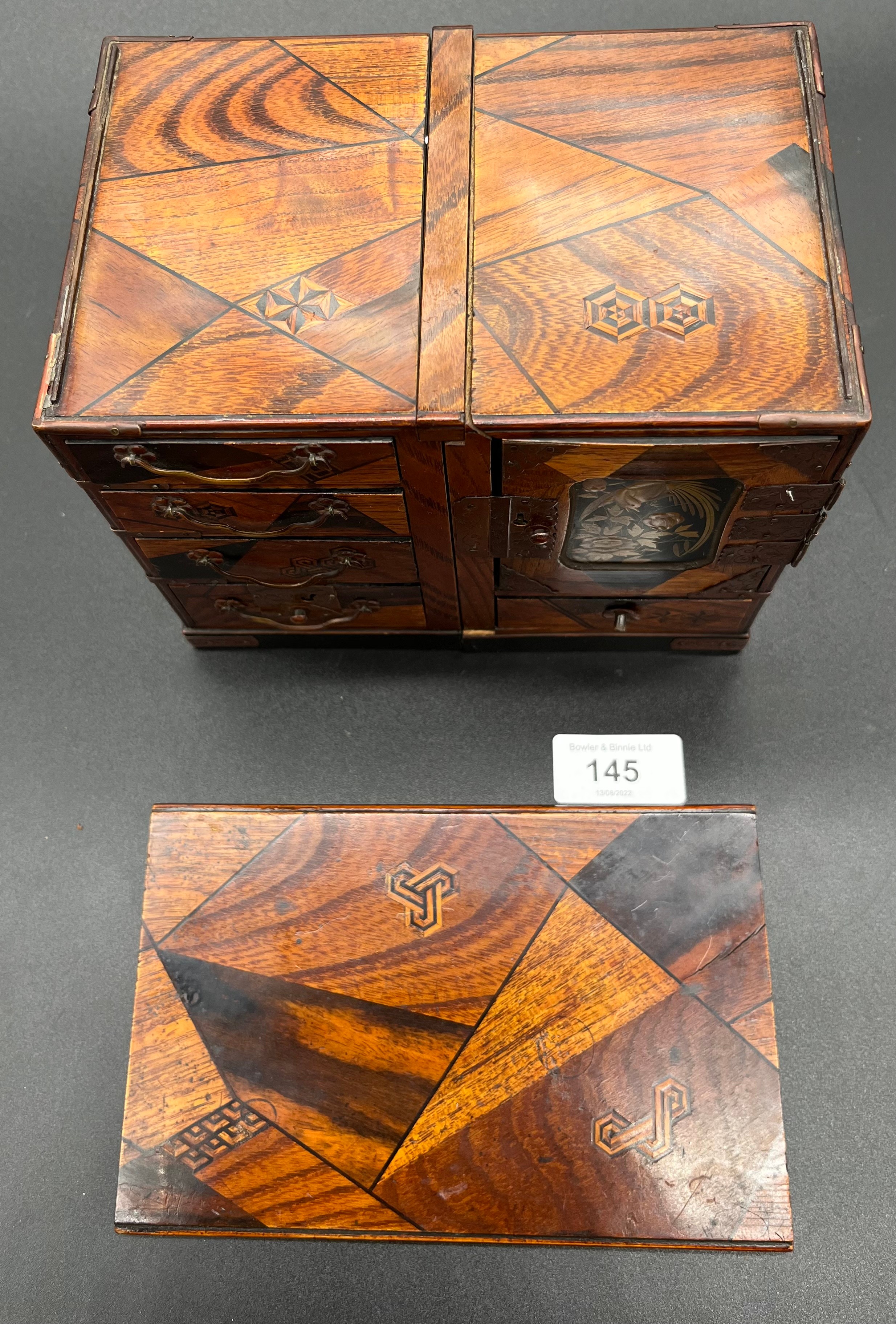 Antique Japanese Meiji period table top miniature cabinet. [14.5x17.5x11.5cm] [Will Post] - Image 4 of 5