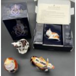 Four Royal Crown Derby paperweights, Mother Cat with box, Spice collectors guild kitten with box,