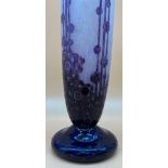 Schneider Le Verre Francais Large vase marmoreal blown glass, decorated with purple flowers on a