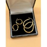 Two pairs of 9ct gold earrings. [3.52grams]