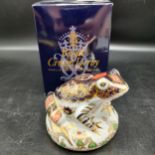 Royal crown Derby paperweight old imari frog with box . 8.5 cm in height by 9cm in length .