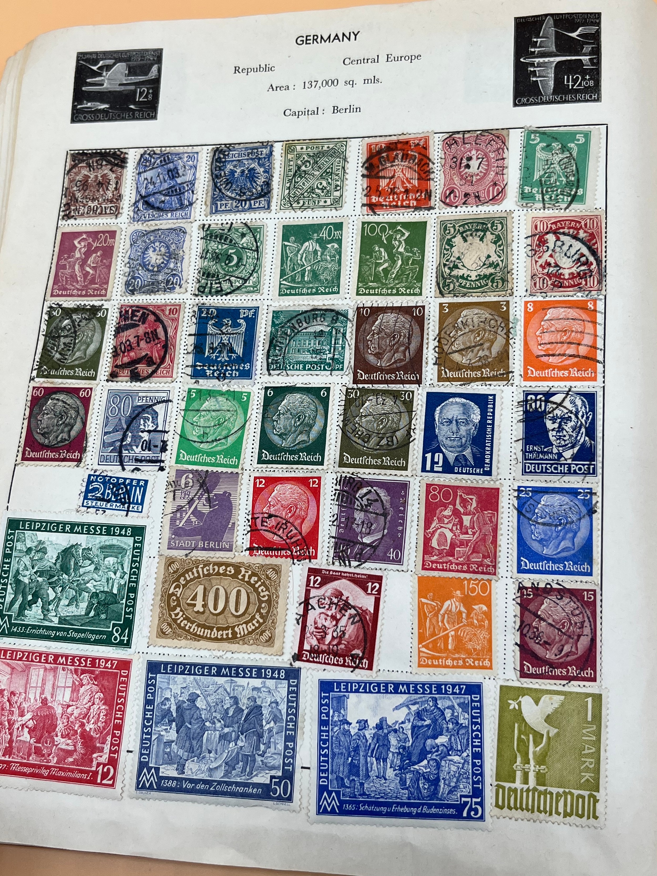 Vintage stamp album containing a collection of world stamps - Image 13 of 22