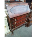 1900s Writing bureau with ball and claw feet.