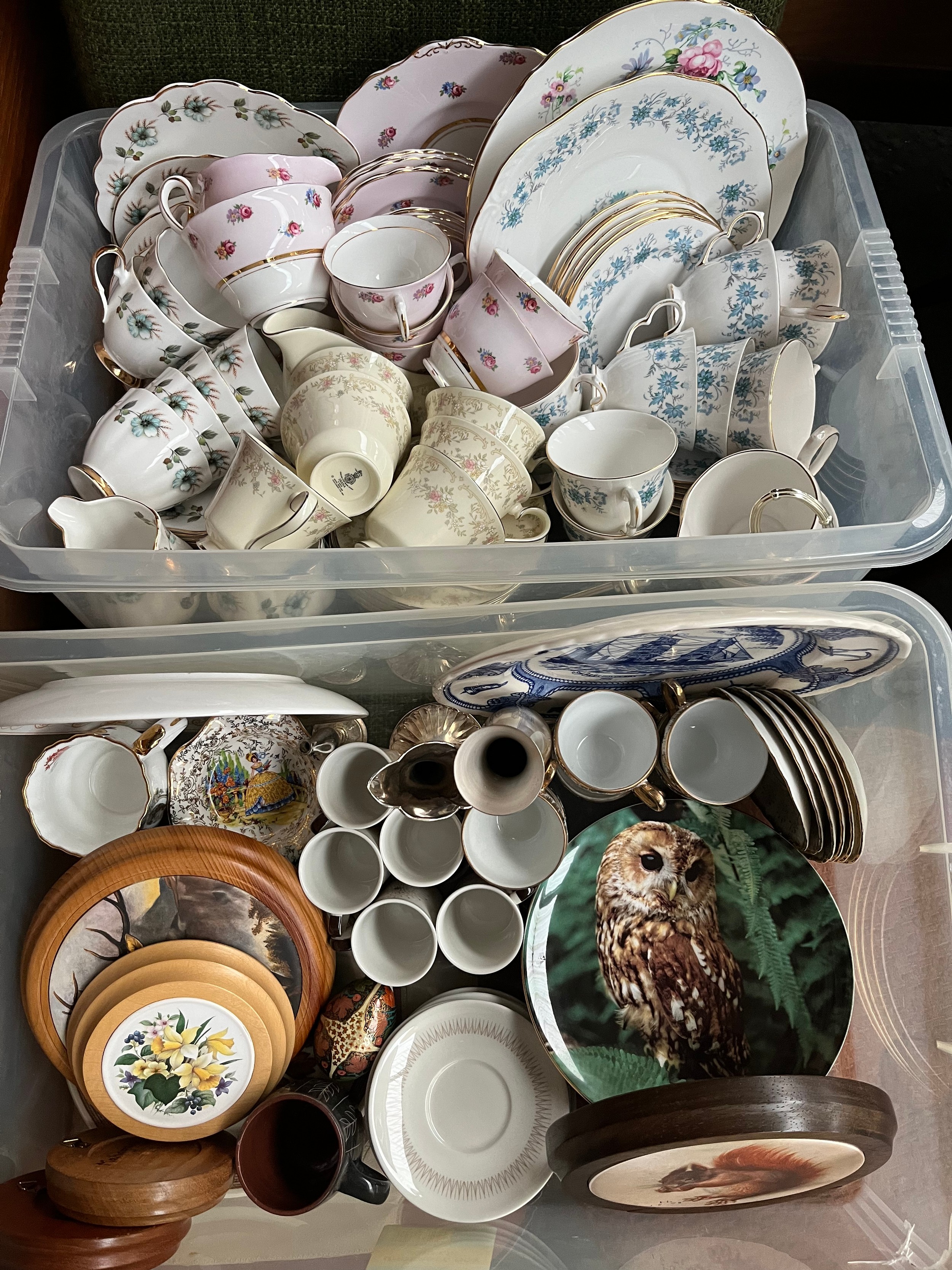 Two boxes of collectable porcelain to include Royal Doulton tea set, Collectors plates and various