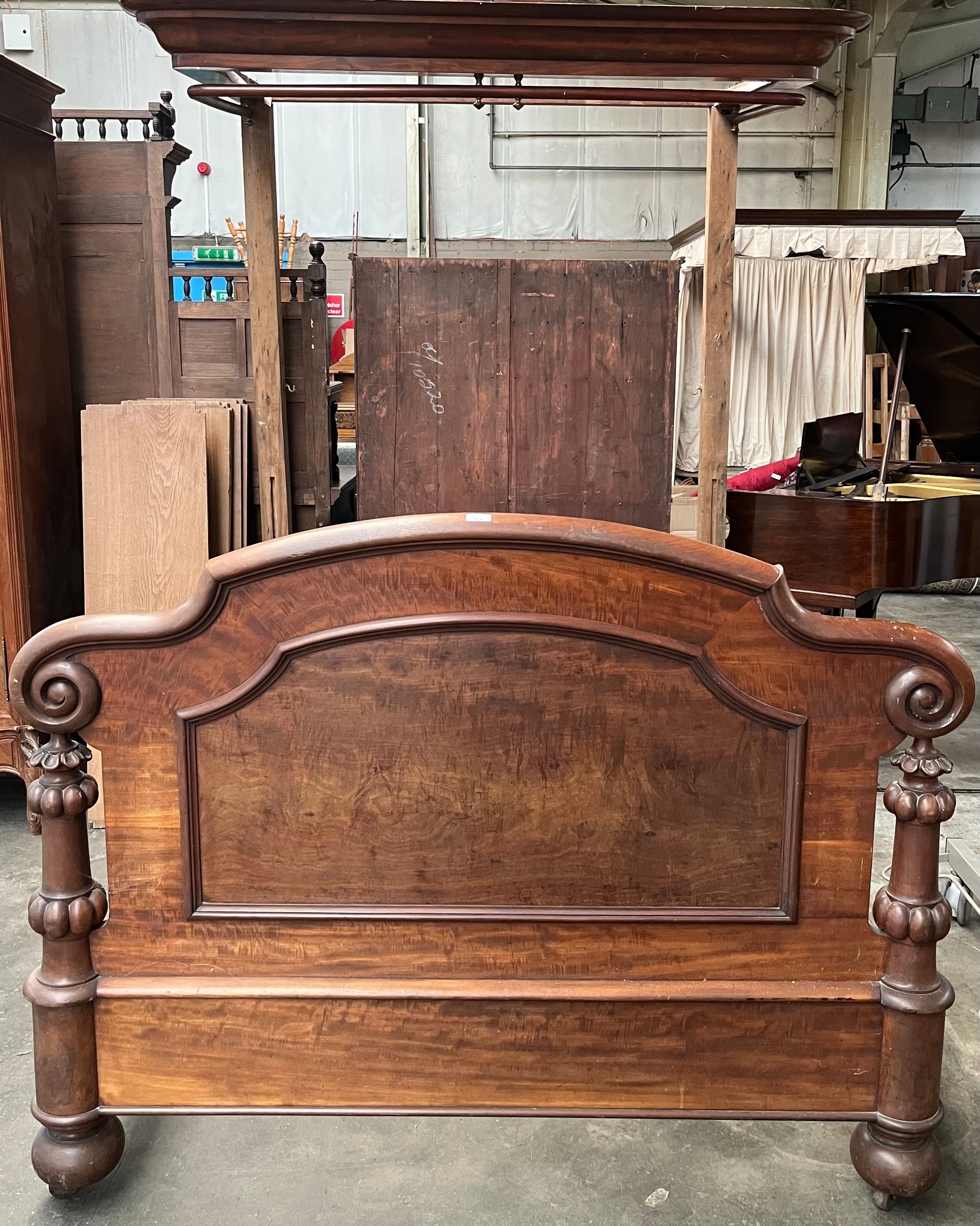 Victorian mahogany Half Tester bed frame. [218x218x146cm]