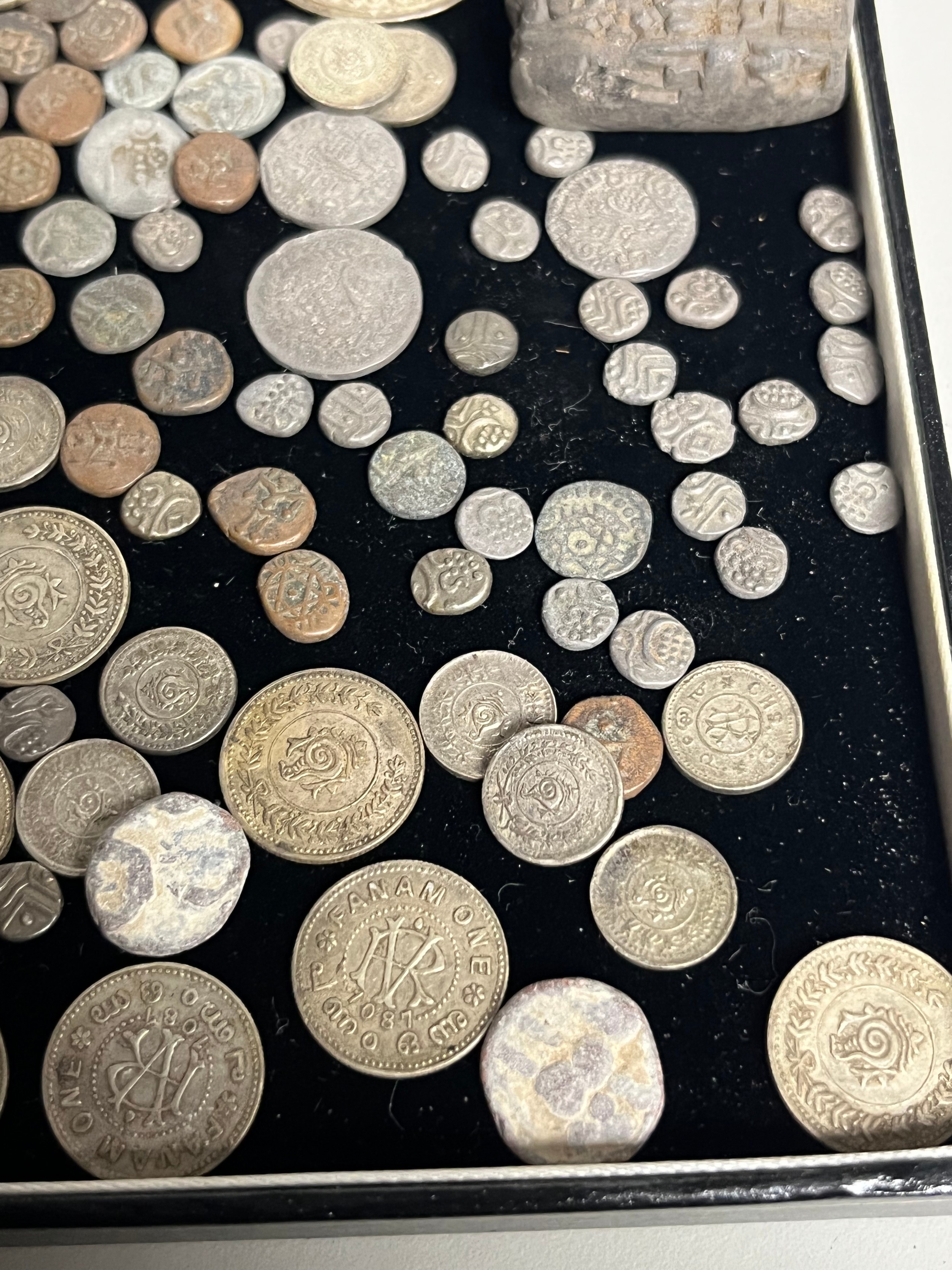 A Quantity of antique middle and far east coinage. Include two Hieroglyphic style stones. Antique - Image 3 of 6