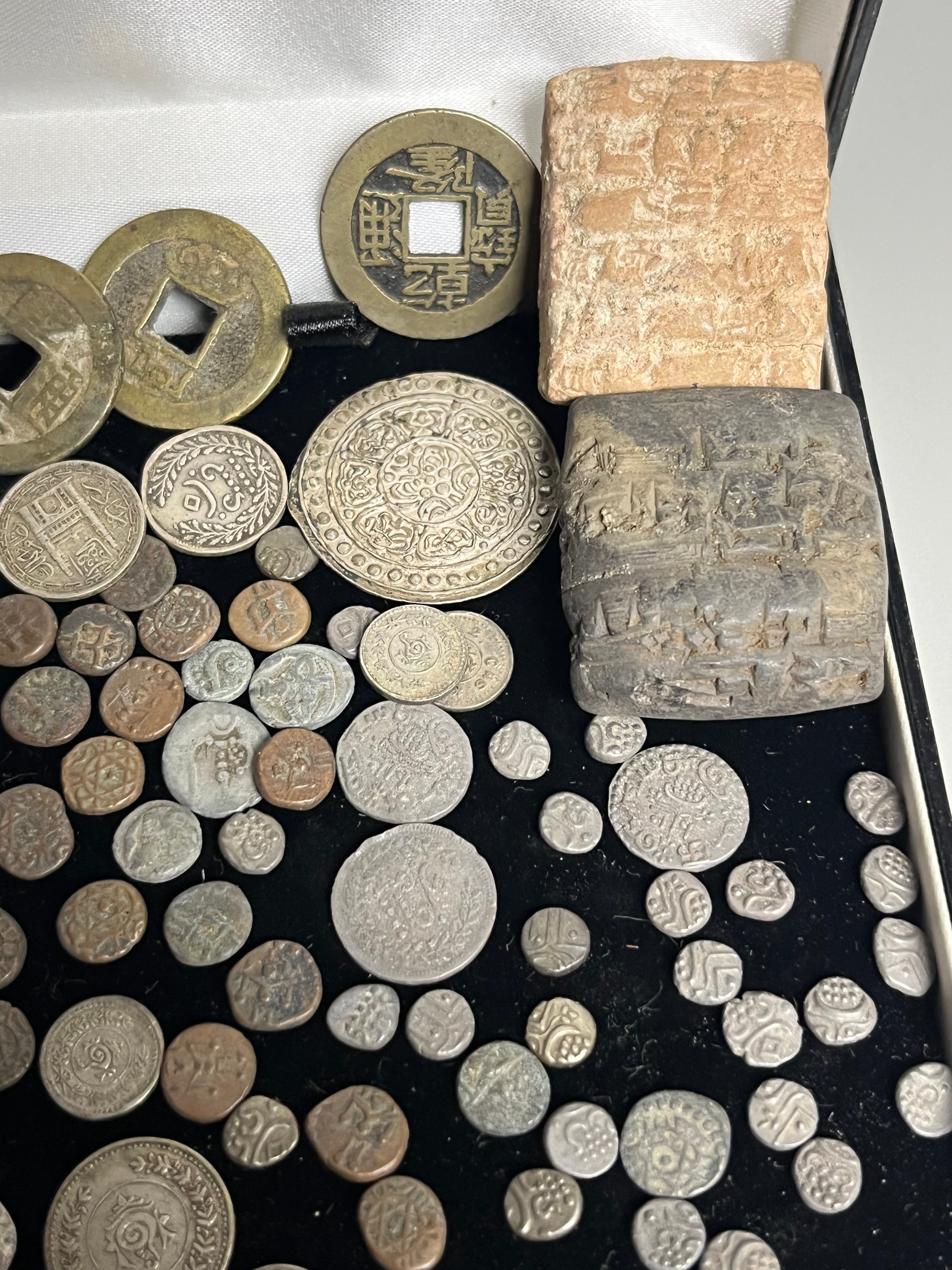 A Quantity of antique middle and far east coinage. Include two Hieroglyphic style stones. Antique - Image 4 of 6