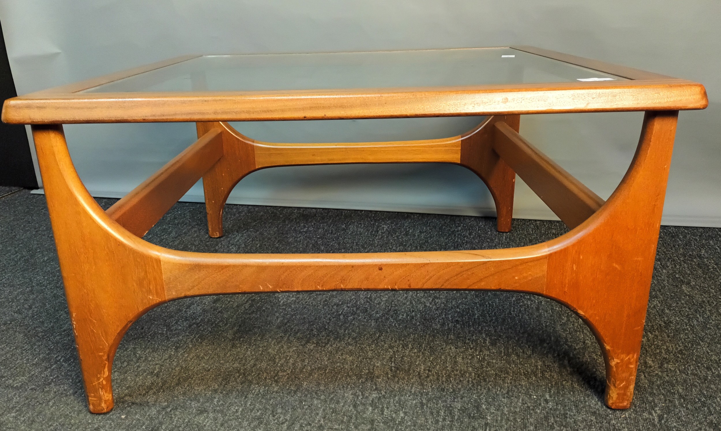 Mid-century teak coffee table [Stateroom][41x75x75cm] - Image 3 of 6