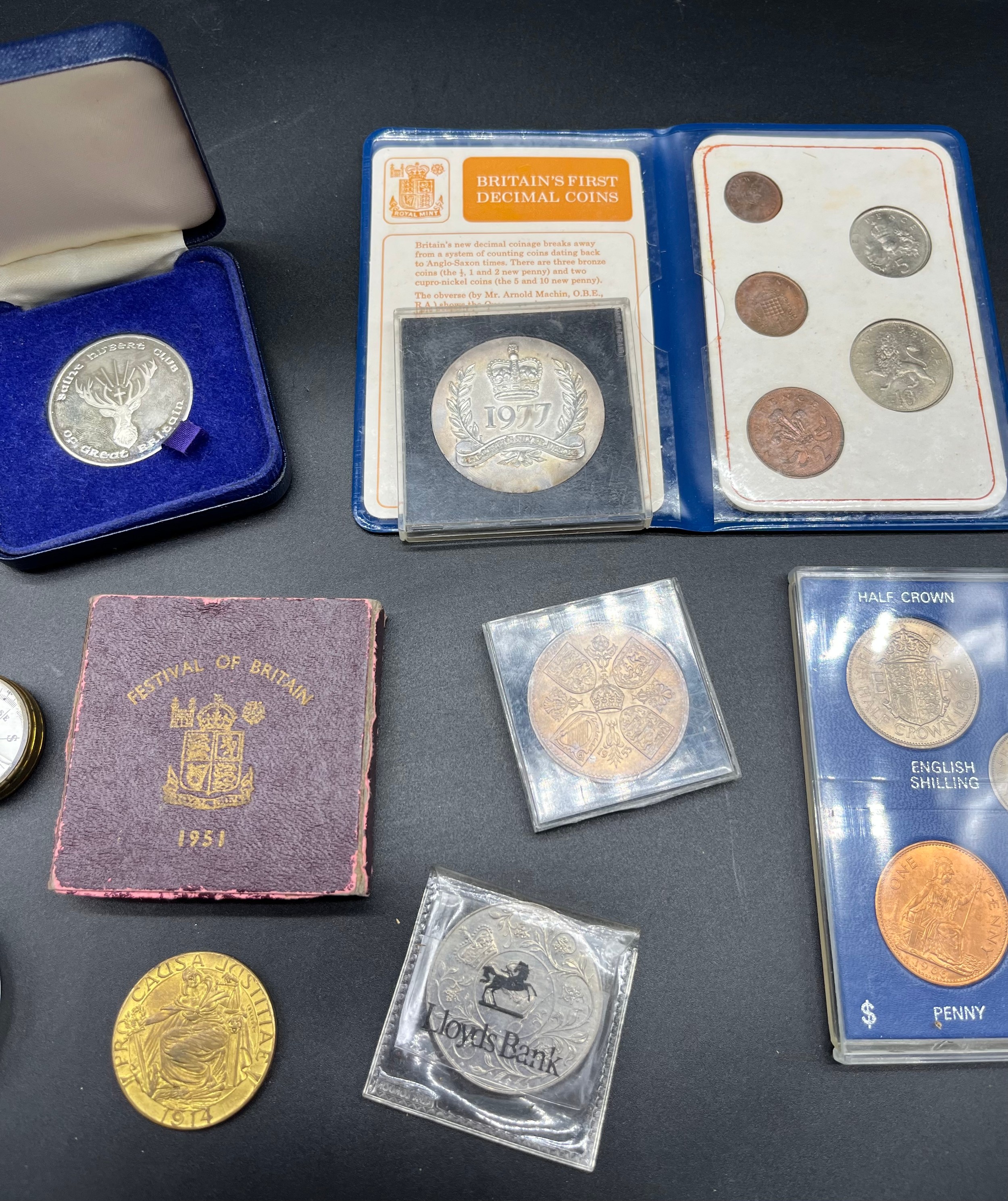 A Quantity of mixed British coinage to include Silver cased crown, ERII Coinage of Great Britain - Image 4 of 4