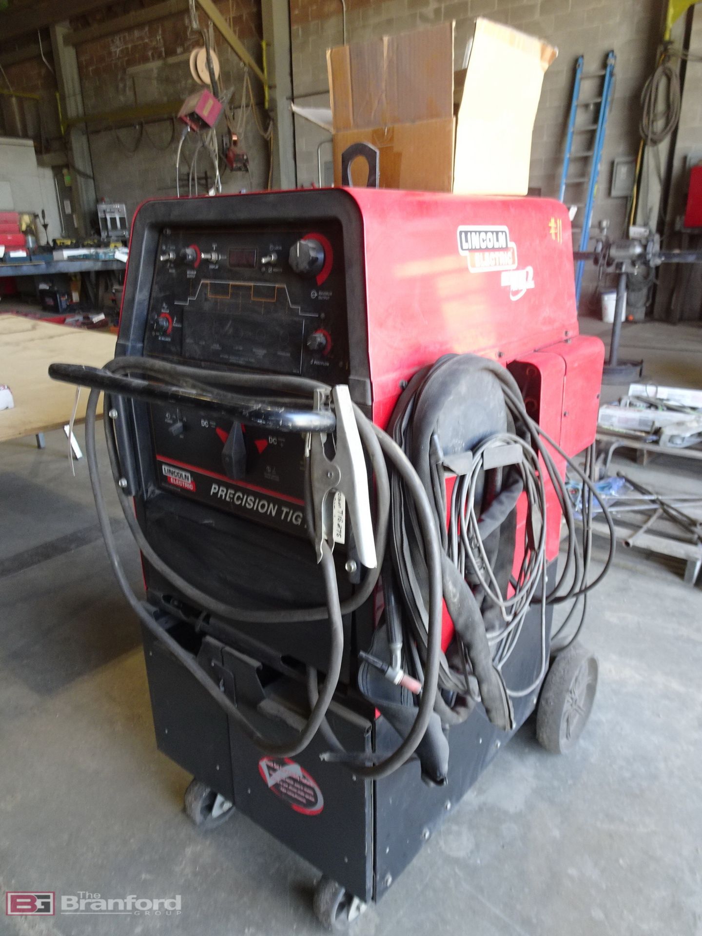 Lincoln Electric Model Precision TIG275, Portable TIG Welding System