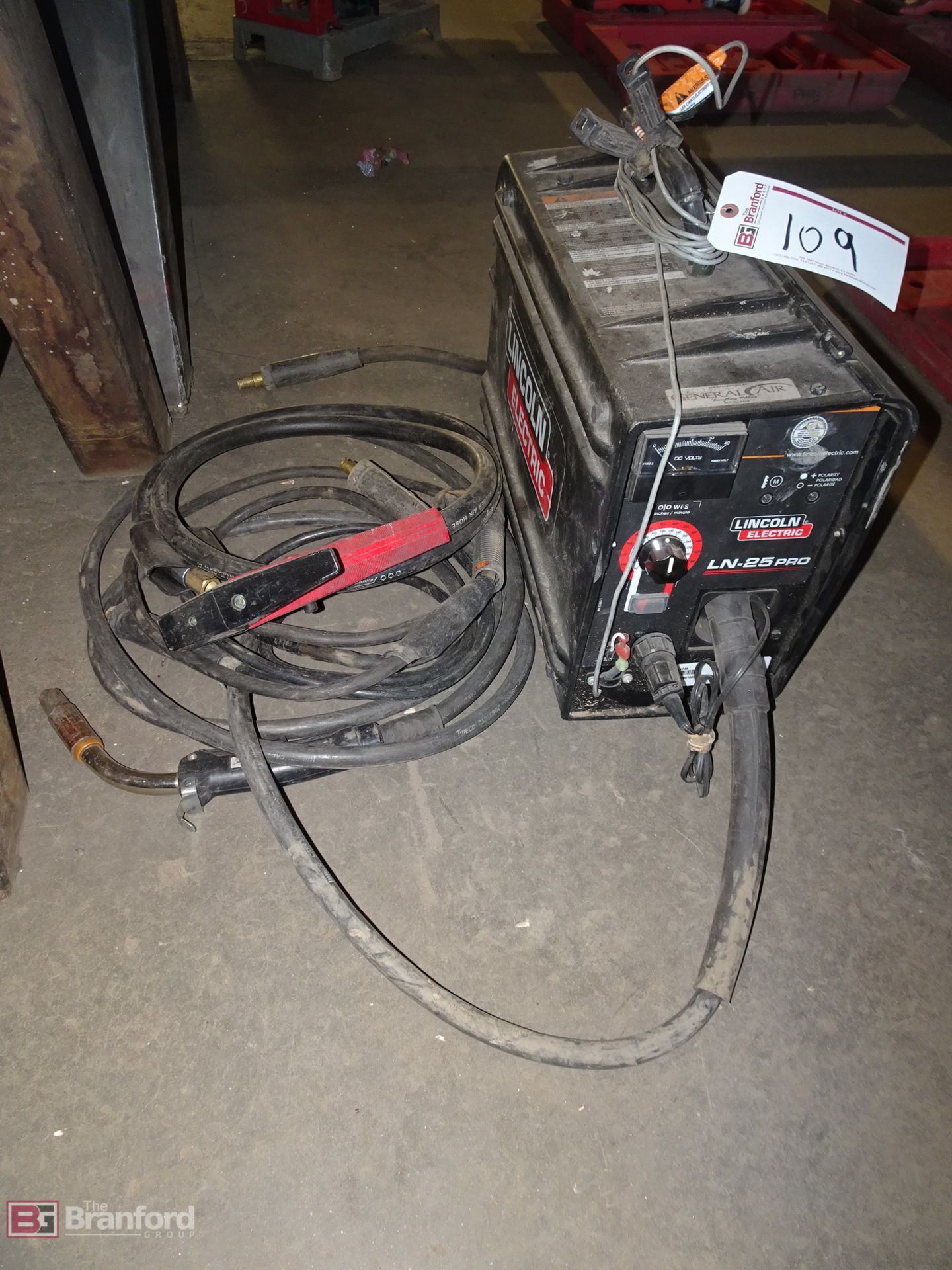 Lincoln Electric Model LN-25 Pro, Hand Carry Welding System