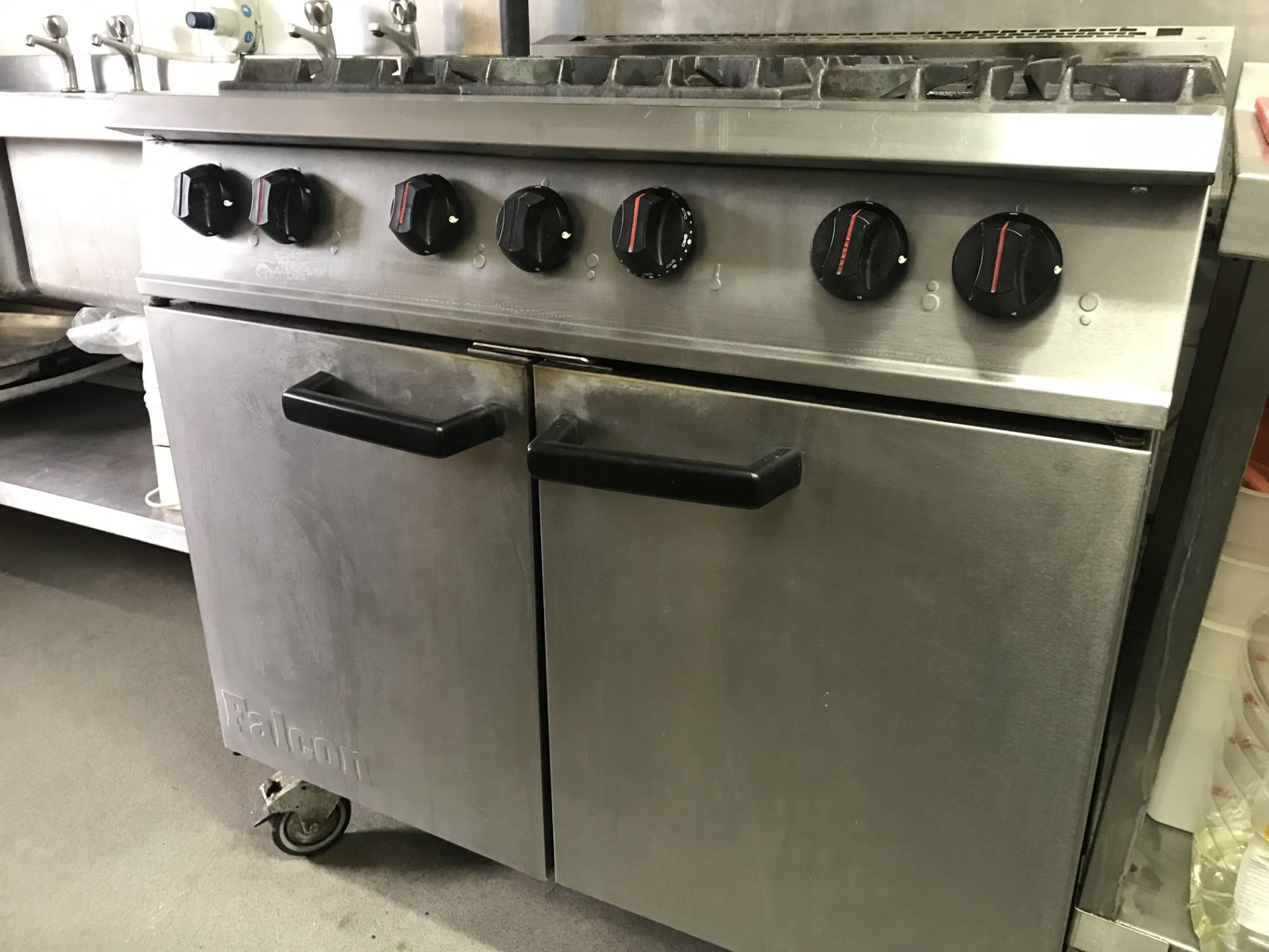 Falcon 6 Burner Gas Range with Oven - Image 4 of 5