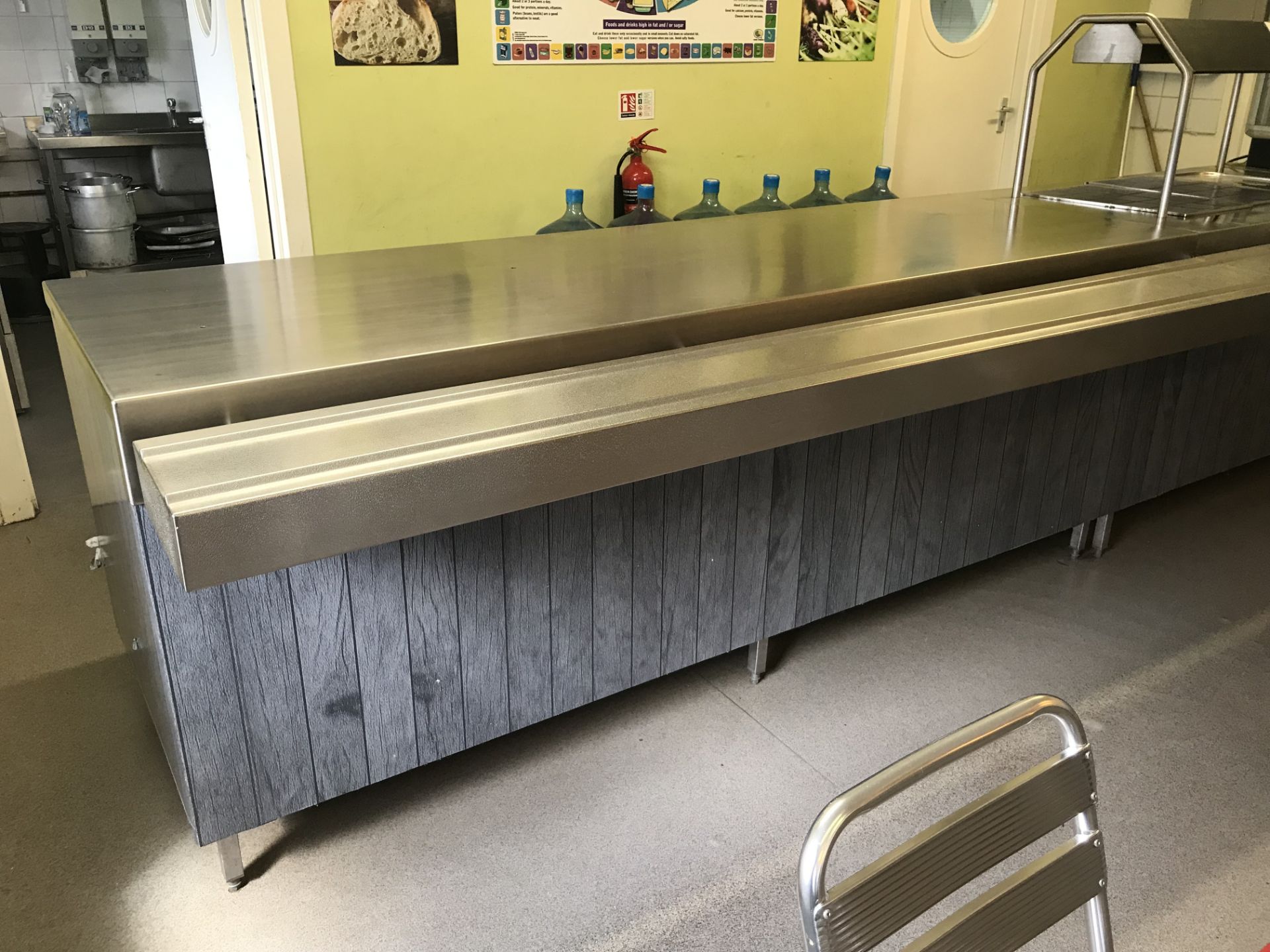 Serving Bench with Under Unit Storage