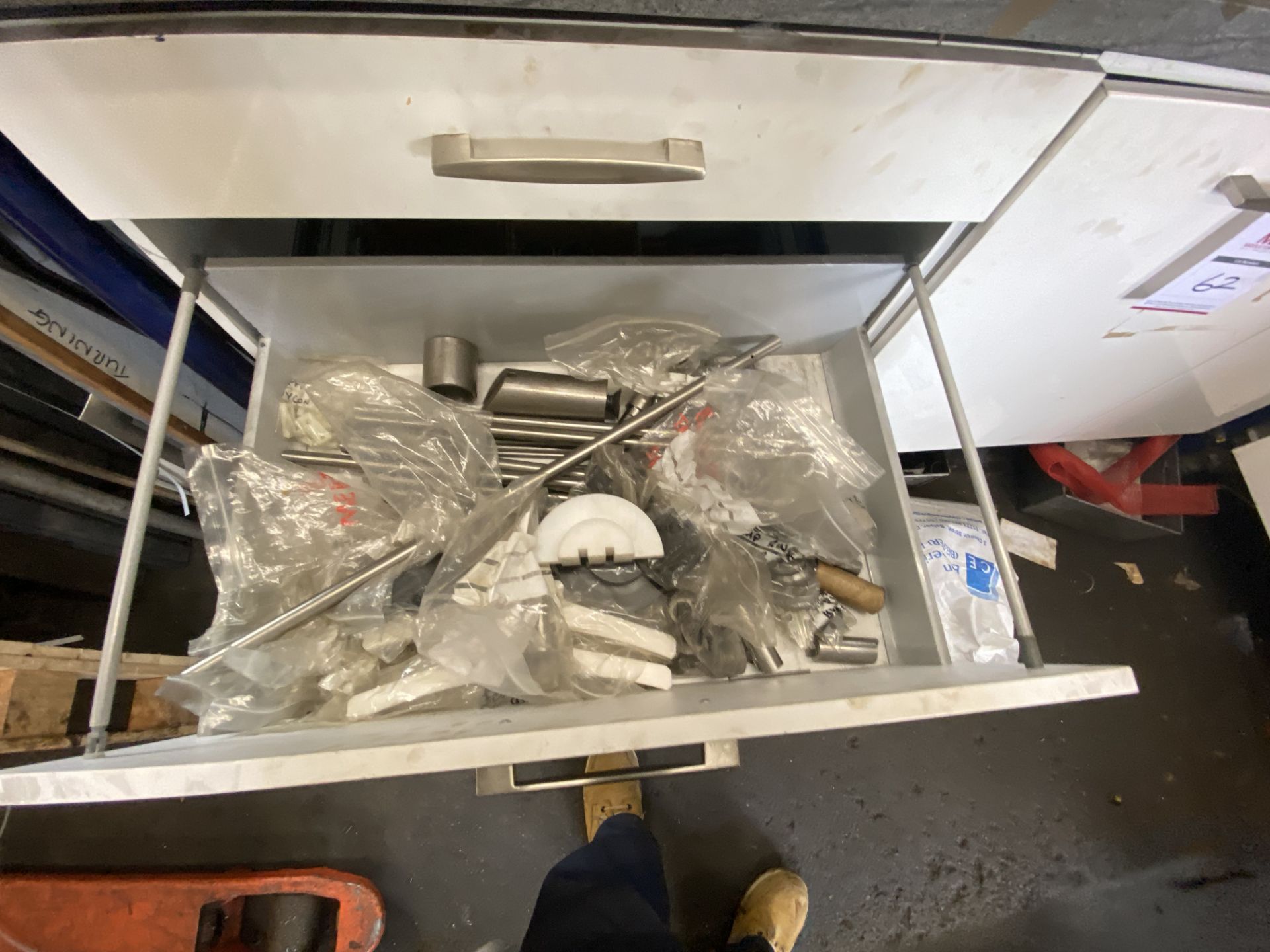 Contents to Corner Units including: Tooling, Assorted Metals and Packaging Material - Image 5 of 8