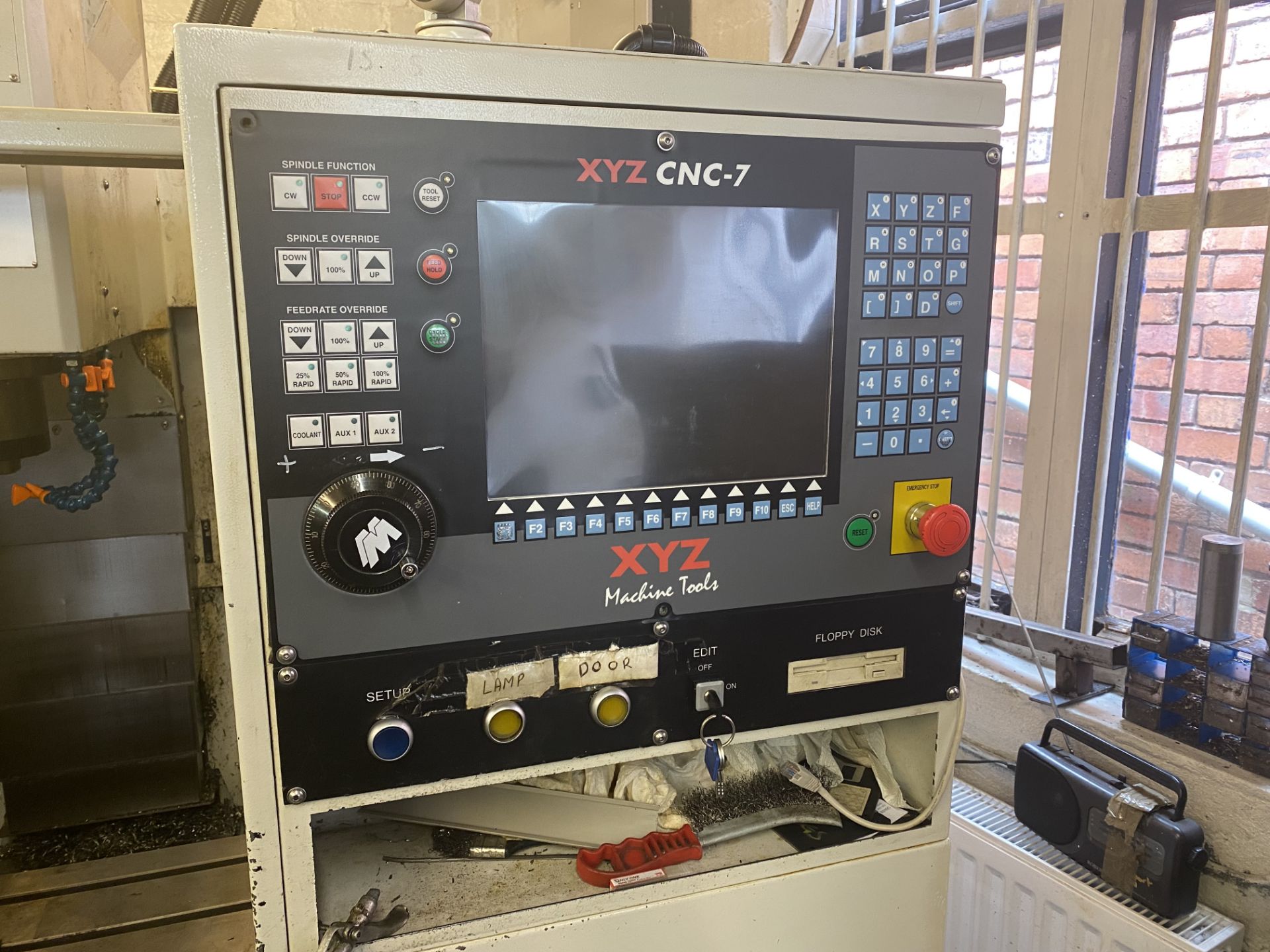 (2008) XYZ Mini Mill 450 CNC Vertical Machine Centre - Image 3 of 4