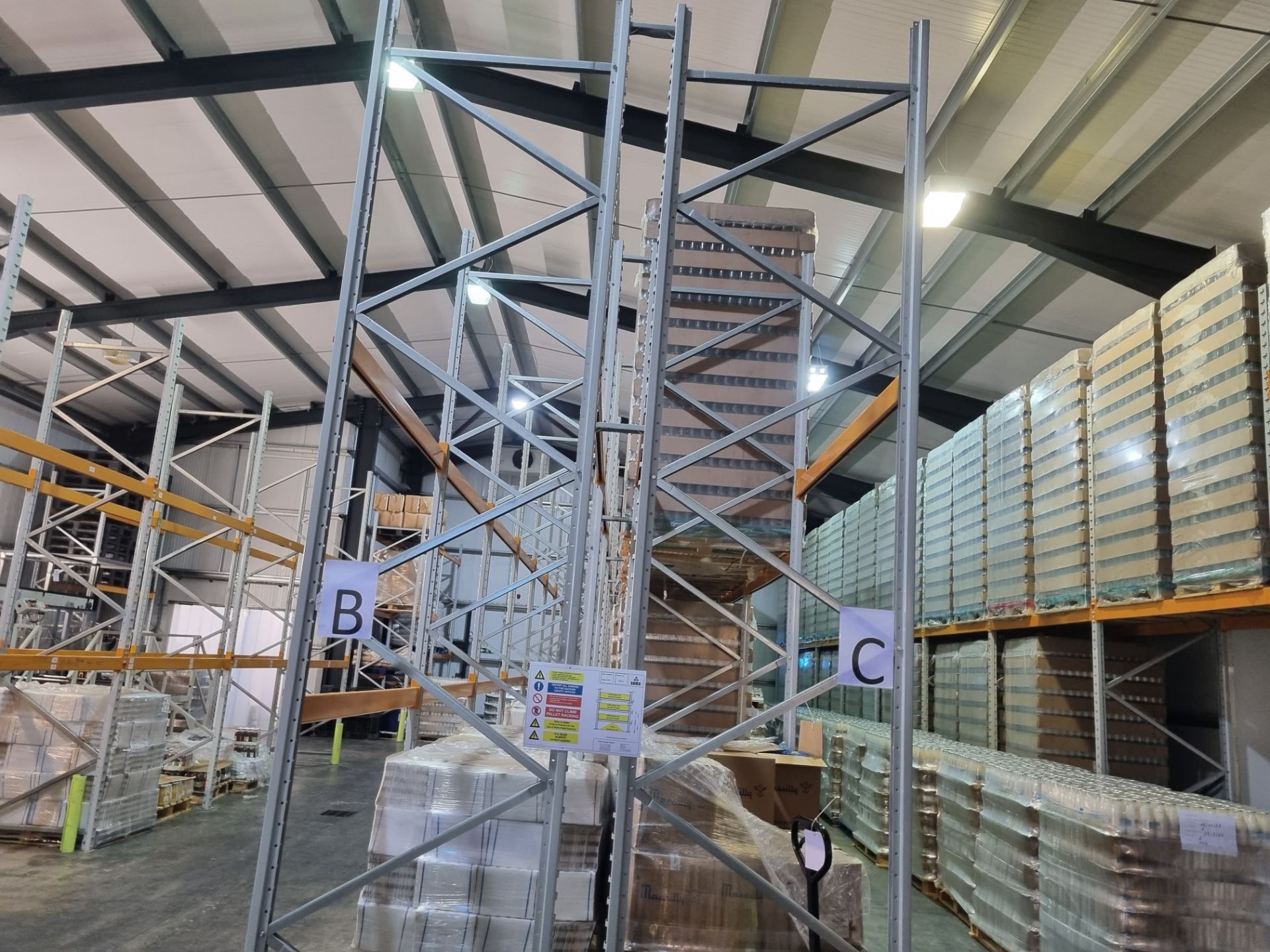 18 Bays Heavey Duty Warehouse Racking (Not Including Cotents) - Image 3 of 4