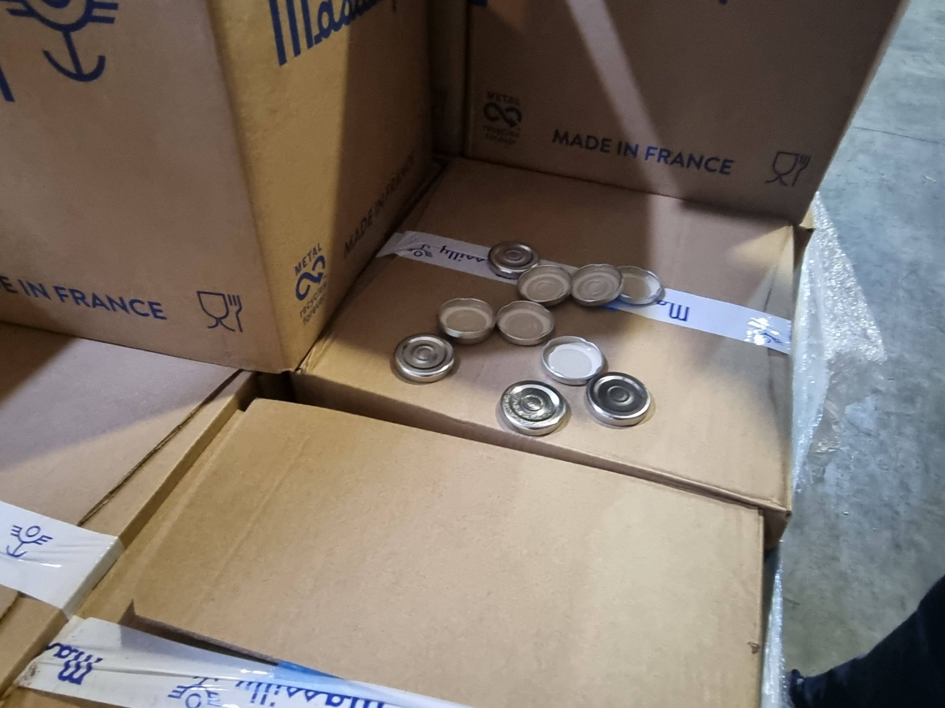 2 Pallets Massilly Bottle Tops