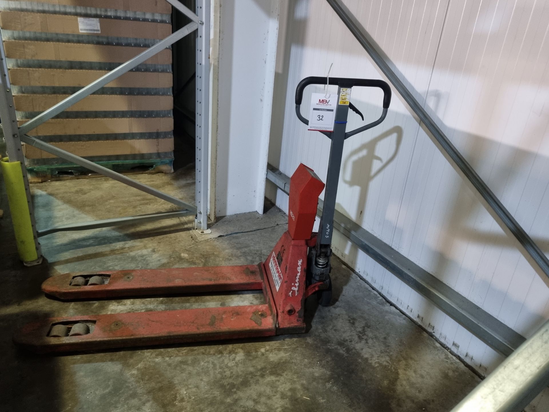 Climax 2000Kg Pallet Truck With Digital Scale